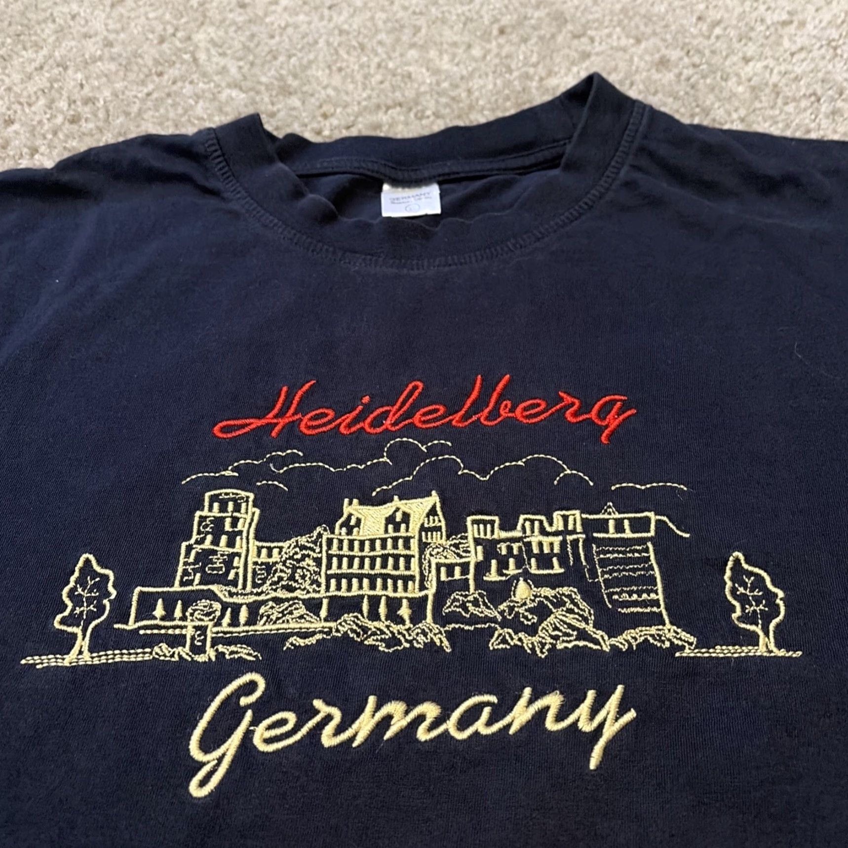 Vintage VINTAGE Heidelberg Germany Embroidered Tourist Europe Black T-Shirt XL Mens 90s Size US XL / EU 56 / 4 - 4 Thumbnail