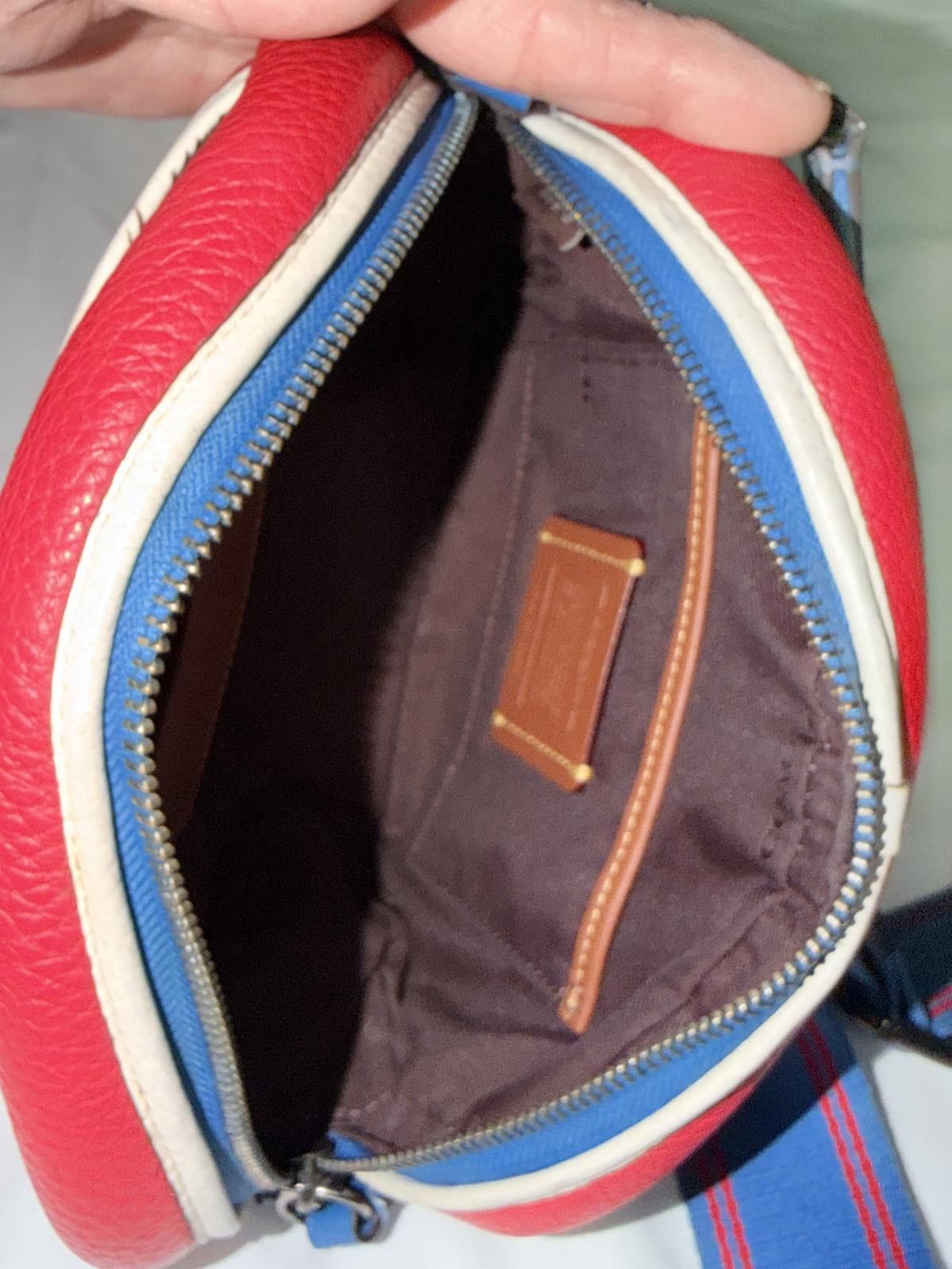 Coach Coach Camera Bag in Colorblock Pebbled Leather Size ONE SIZE - 8 Thumbnail