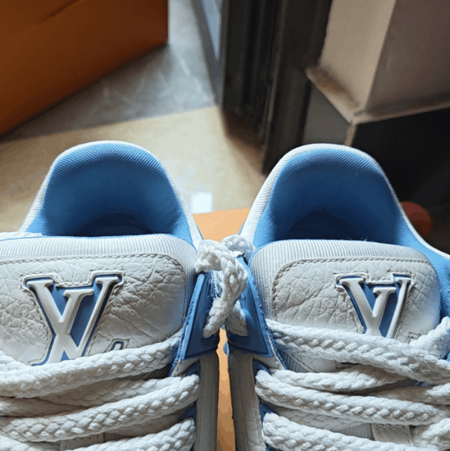 Louis Vuitton Louis Vuitton low-top sneakers Size US 9 / EU 42 - 7 Thumbnail