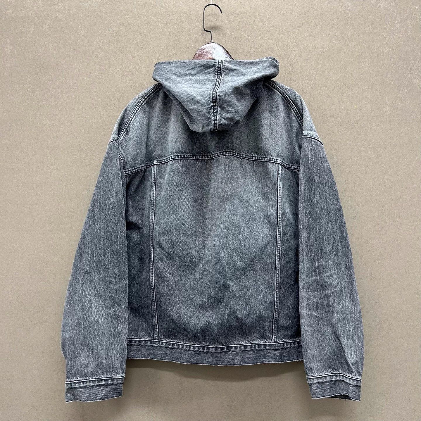 Balenciaga BALENCIAGA Carbon Gray Denim Hoodie 3 Mint Size L / US 10 / IT 46 - 2 Thumbnail