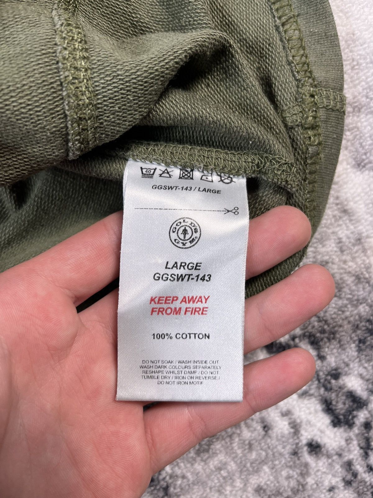 Vintage Gold’s Gym Sleeveless Hoodie – Muscle Fit Size US L / EU 52-54 / 3 - 8 Thumbnail