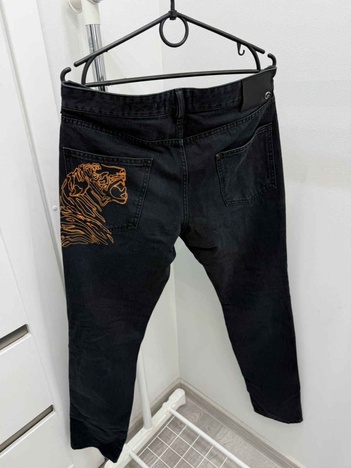 Just Cavalli Just Cavalli Tiger Printed Distressed Jeans Denim Pants Size US 32 / EU 48 - 2 Thumbnail