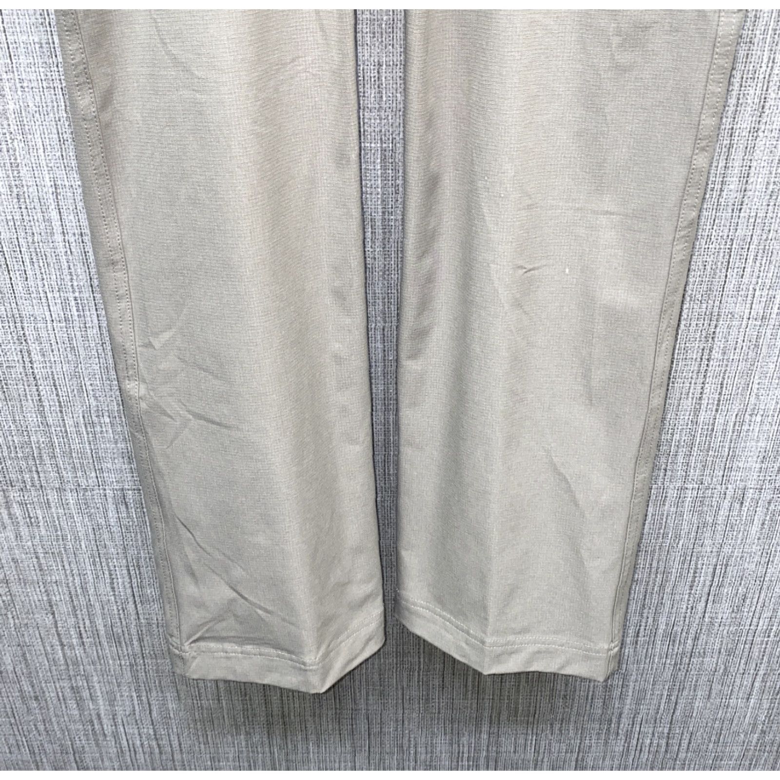Vintage Rowm Golf Pants Mens Gray Polyester Zip Fly 32x30 Regular Inseam 30 Flat Front Casual Pants Size US 32 / EU 48 - 3 Thumbnail