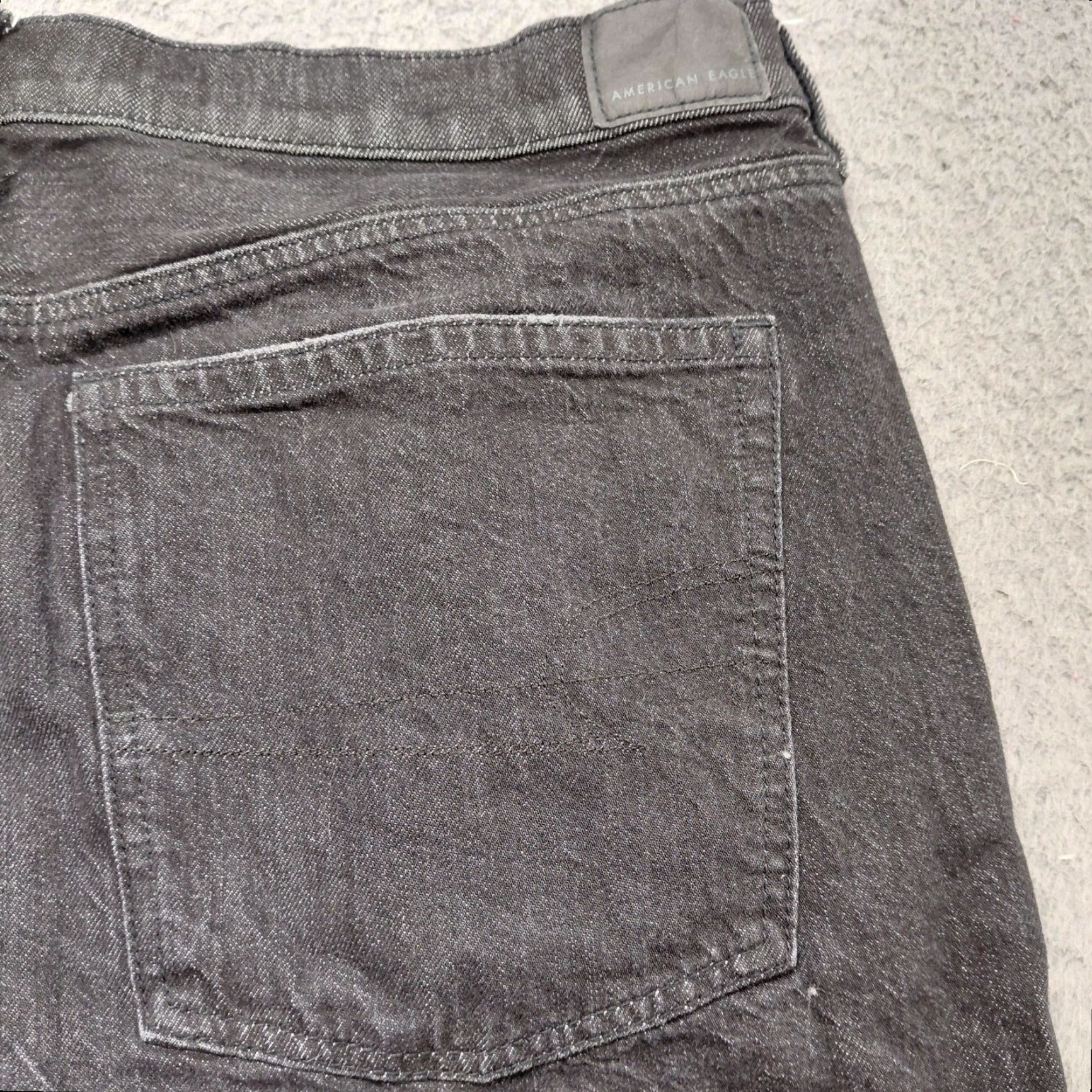 American Eagle Outfitters VINTAGE American Eagle Mom Jeans Women’s Size 20 Black Cotton Blend Stretch High Waist (Regular) Jeans Size 42" / US 20 - 4 Thumbnail
