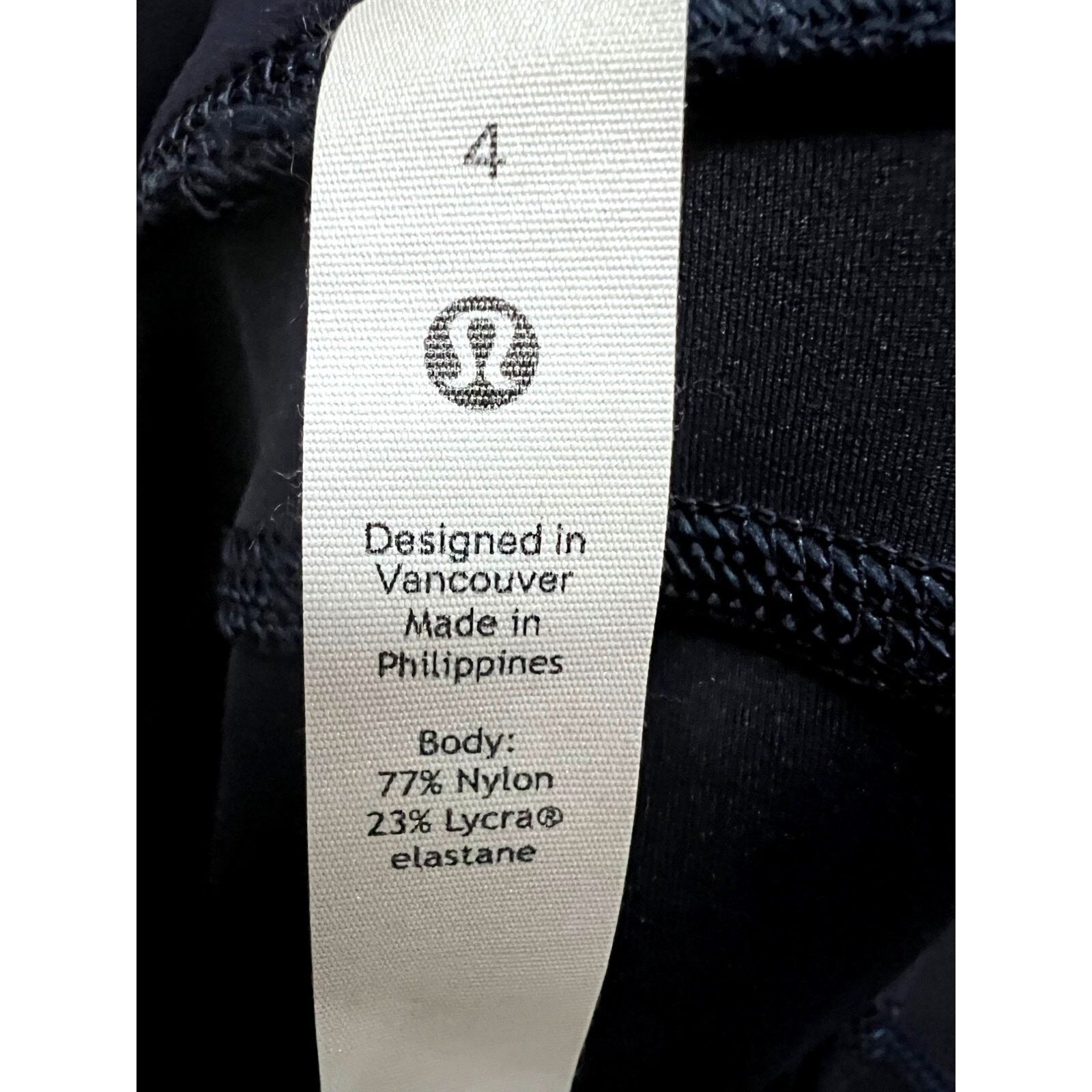 Lululemon Lululemon Invigorate Blue Yoga Crop Leggings Sz 4 Pockets Size 27" / US 4 / IT 40 - 10 Thumbnail
