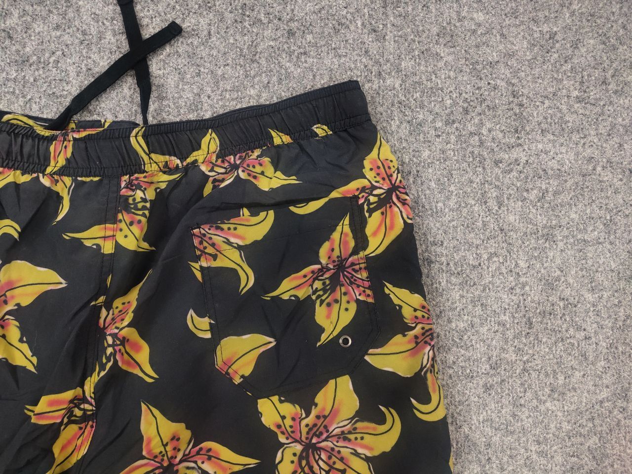 Allsaints Allsaints Hibiscus Swim Casual Nylon Floral Pattern Shorts Size US 32 / EU 48 - 12 Thumbnail