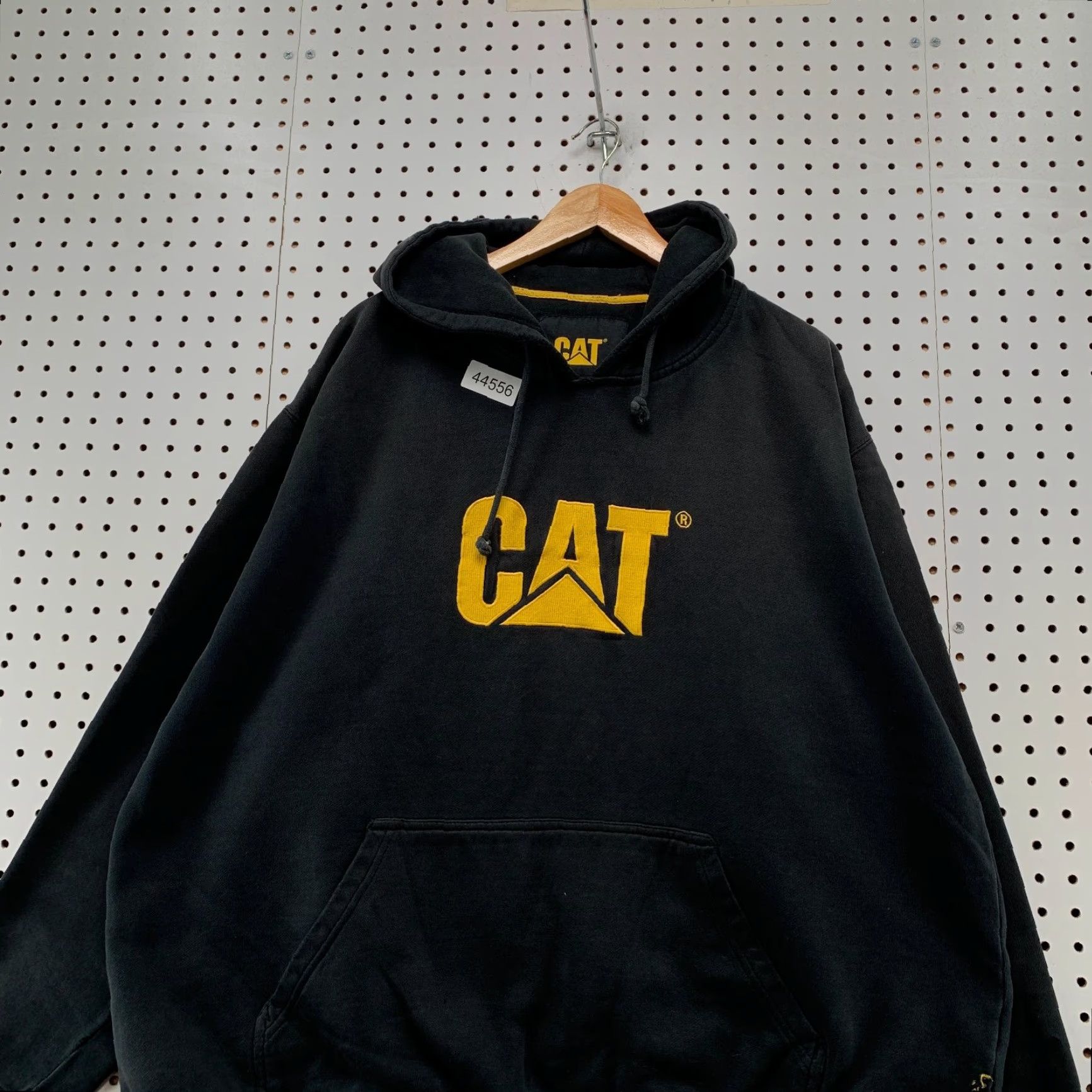 Vintage VINTAGE CAT Caterpillar Sweatshirt Mens 2XL Hoodie Faded Black Heavyweight fleece Cat Charcoal Black 2XL Mens Hoodie Size US XXL / EU 58 / 5 - 2 Thumbnail