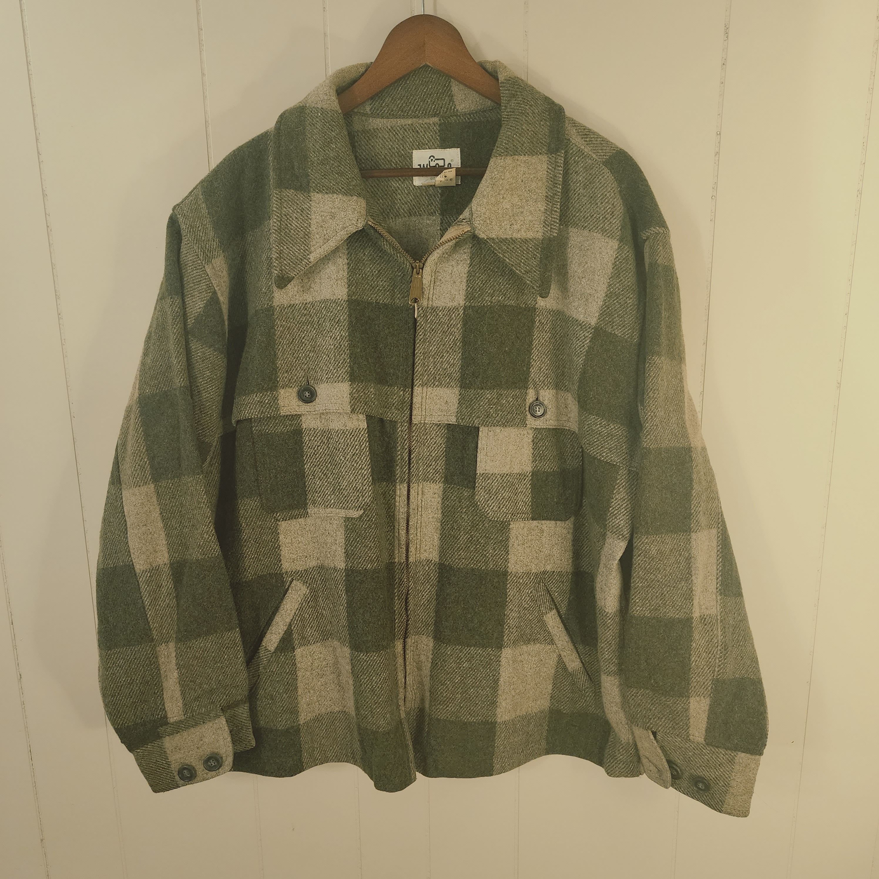 Woolrich Woolen Mills Vintage Woolrich Green Plaid Wool Jacket Size US XL / EU 56 / 4 - 1 Thumbnail