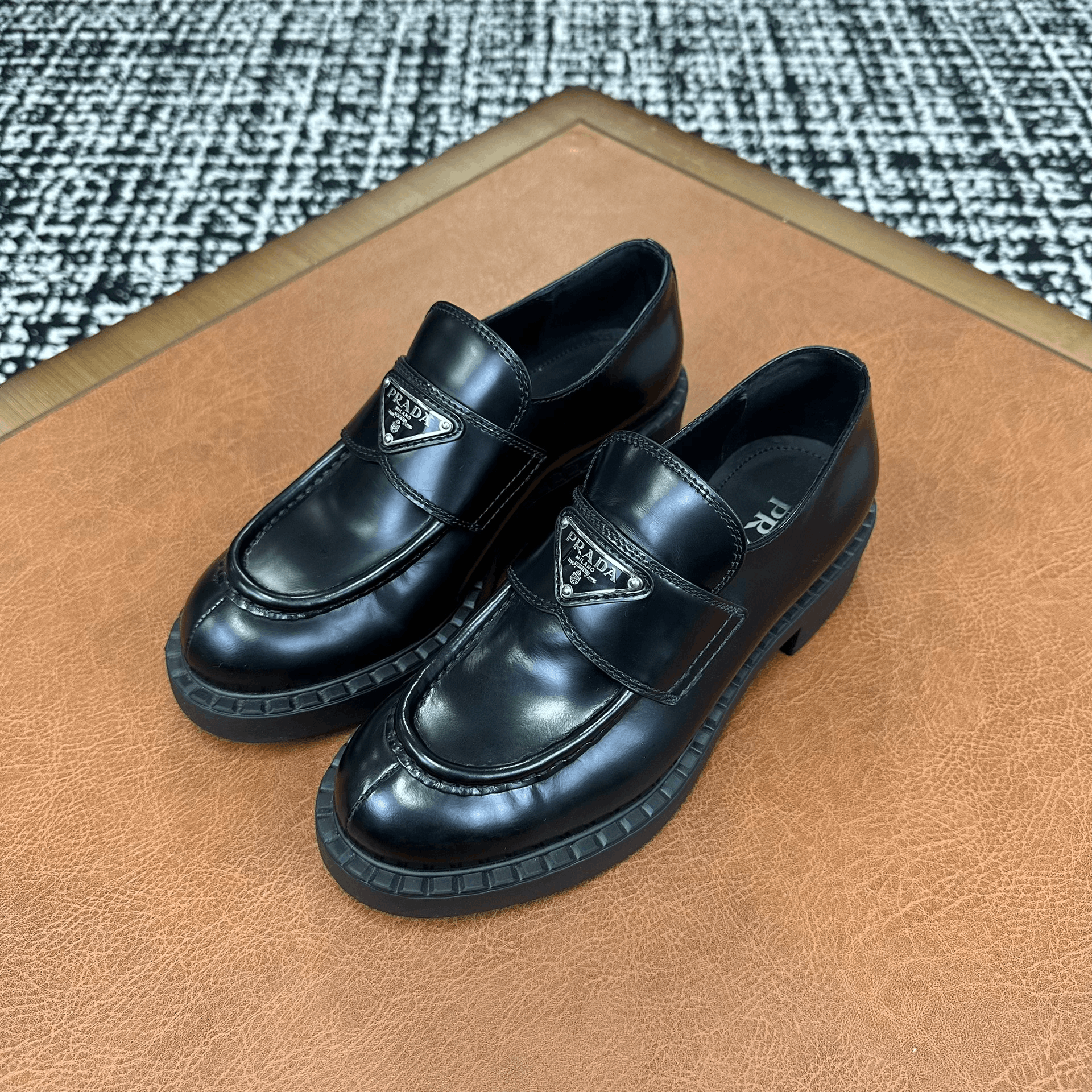 Prada Prada Black Lowtop Sneakers it_36 Women Size US 6 / IT 36 - 1 Thumbnail