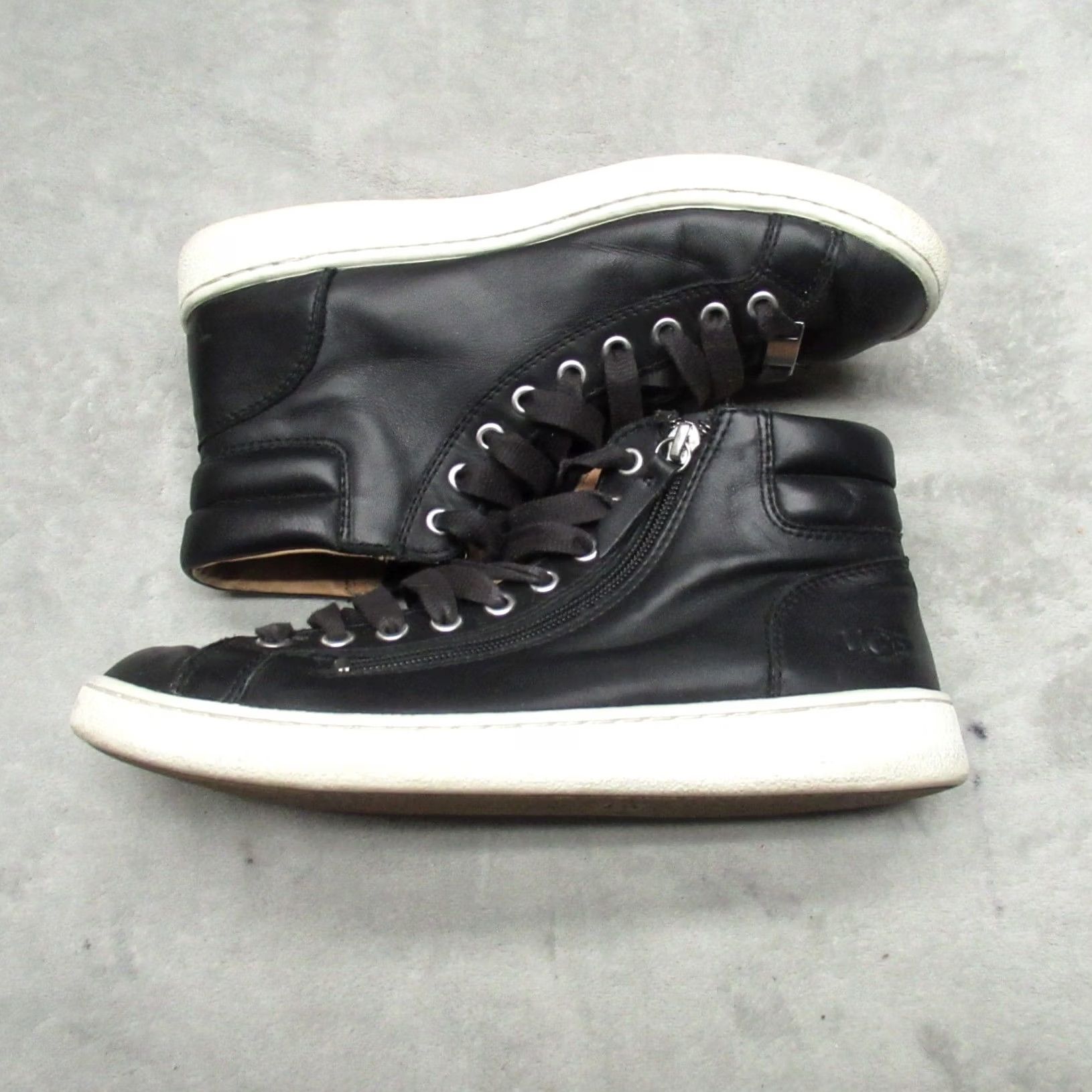 Ugg UGG Womens Sneaker Black Leather High Top Zip Outdoor Casual 8 US 39.5 EU Women Lace Up Ankle Padding Comfort Size M / US 6-8 / IT 42-44 - 4 Thumbnail