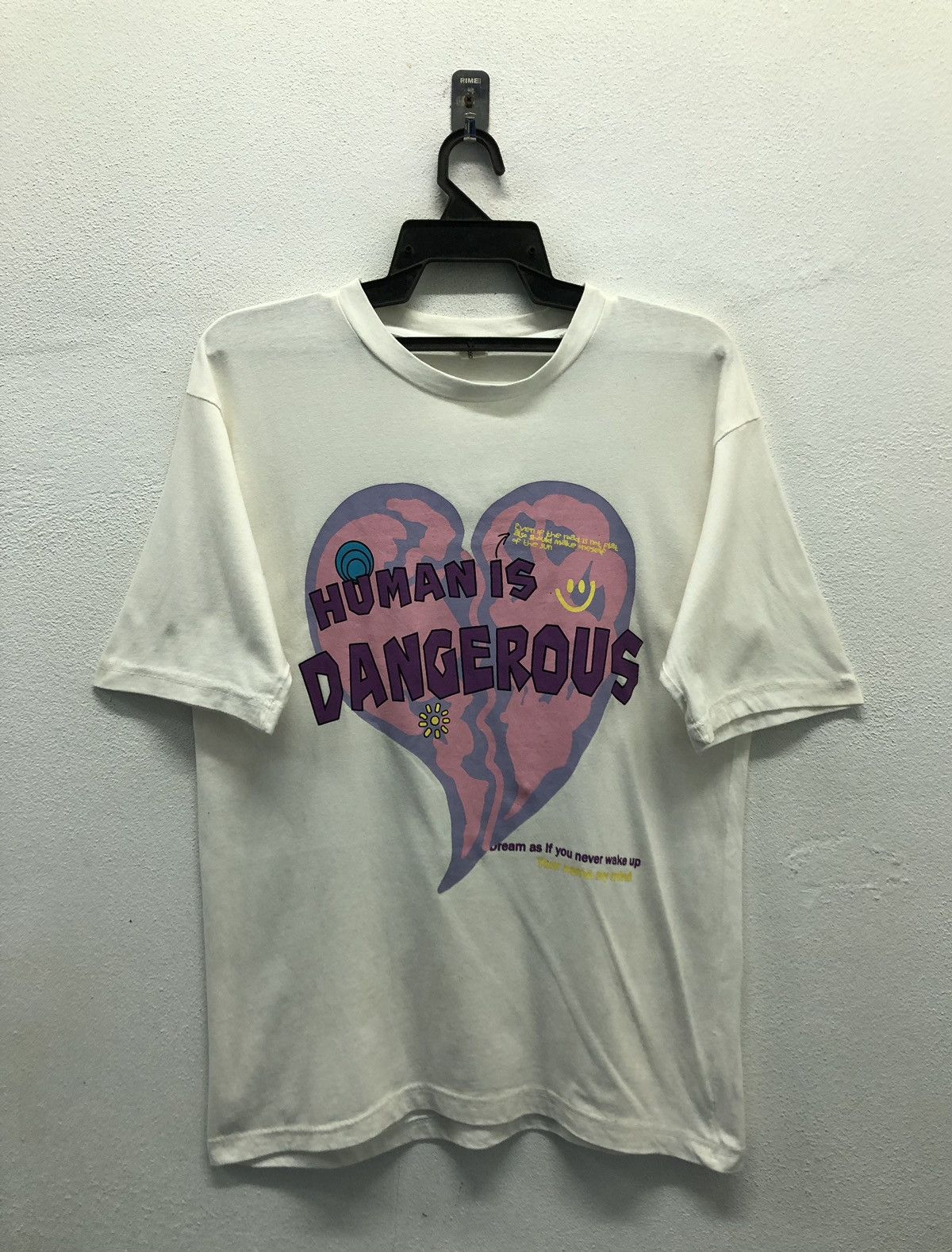 Vintage Vintage G+Collections Human Is Dangerous T-Shirt Size US M / EU 48-50 / 2 - 1 Thumbnail