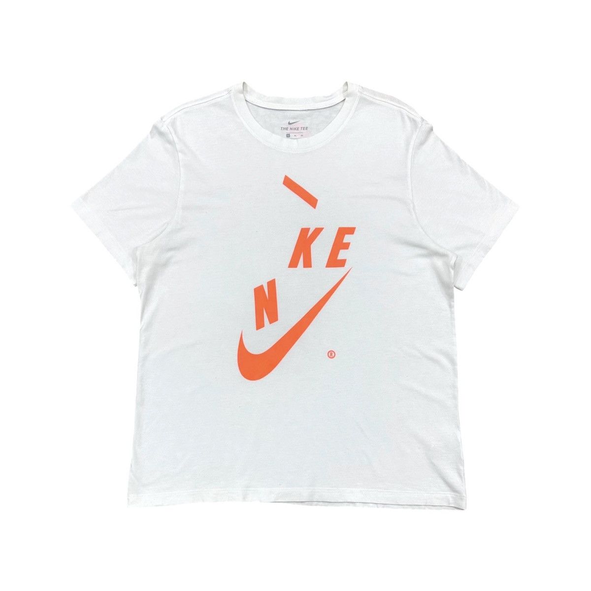 Nike Nike Swoosh Fall Logo Center Tshirt Size US XL / EU 56 / 4 - 1 Thumbnail