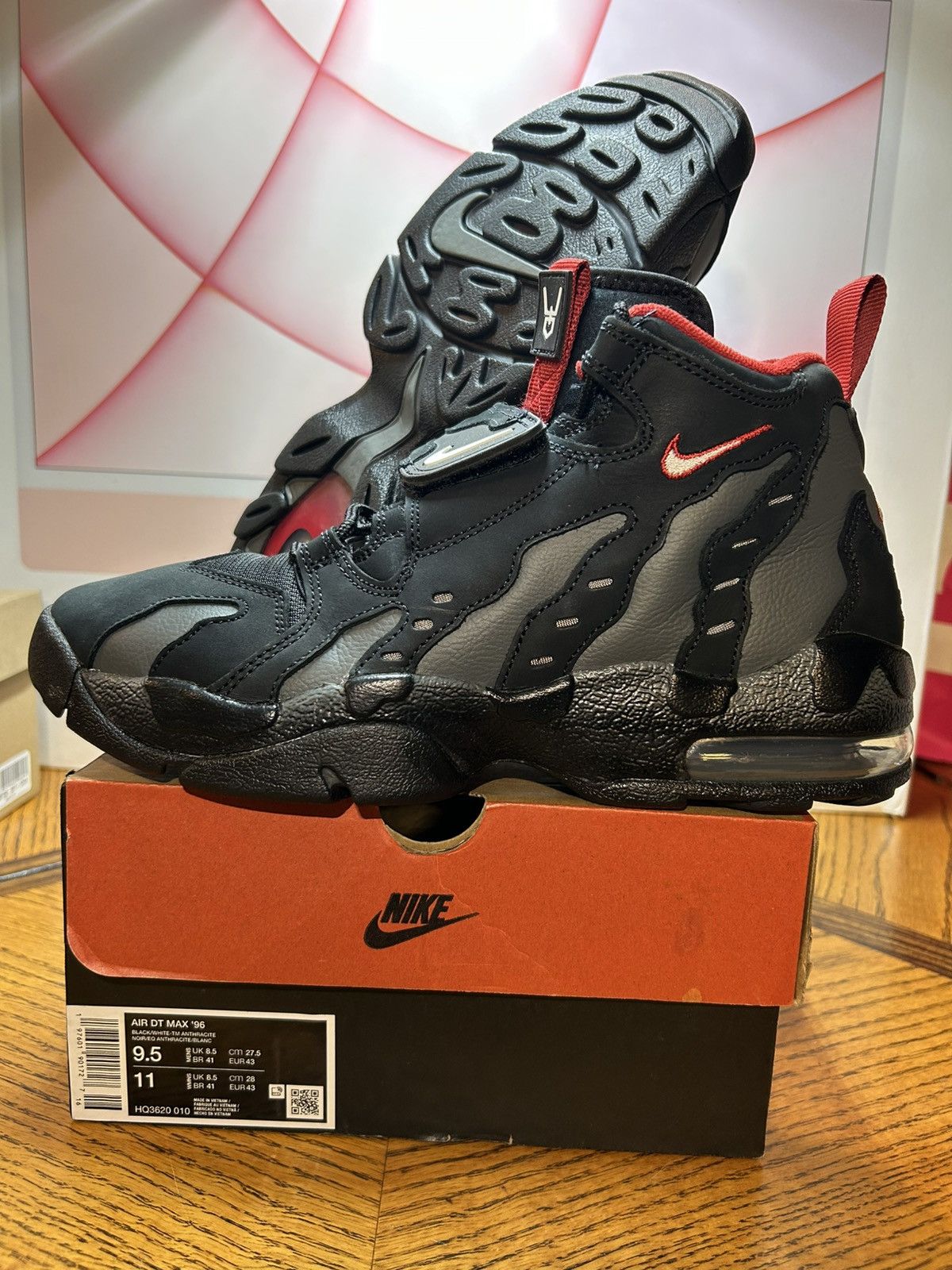 Nike Size 9.5 - Nike Air DT Max 