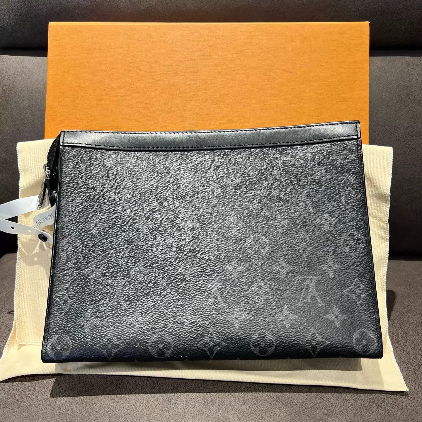 Louis Vuitton Louis Vuitton LV Toiletry Pouch Original Box Size ONE SIZE - 2 Thumbnail