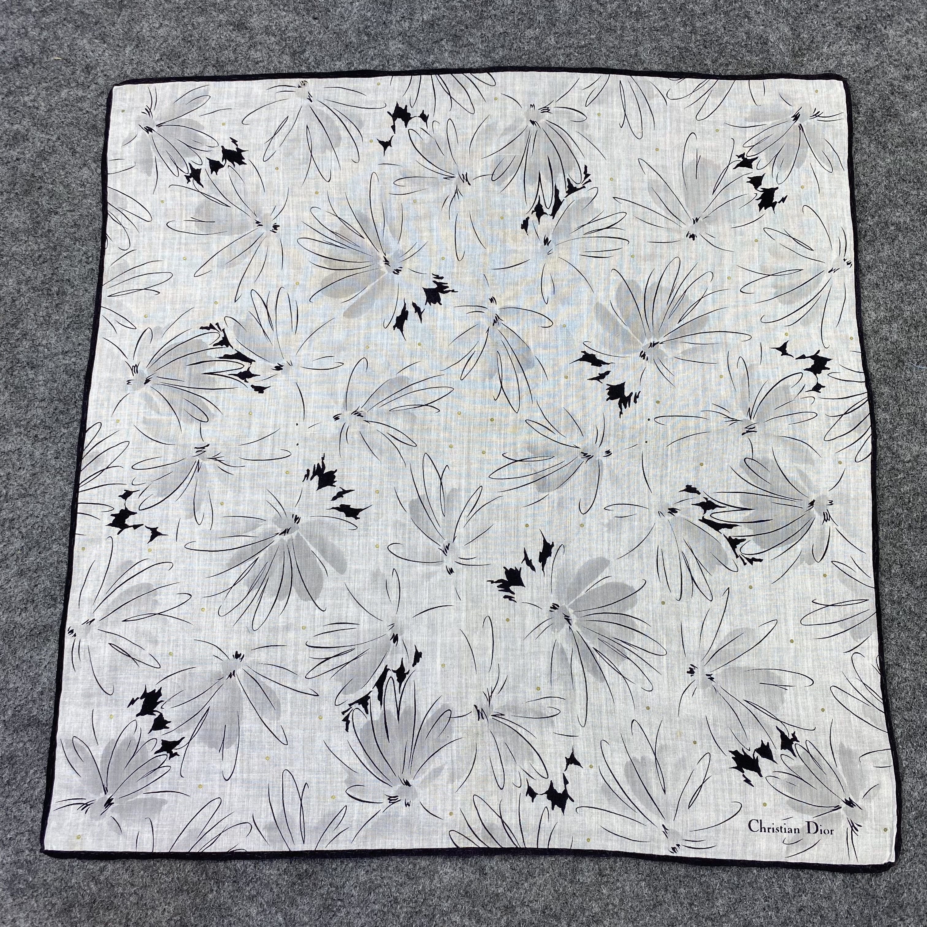 Vintage Christian Dior Handkerchief / Bandana / Neckerchief-B742 Size ONE SIZE - 3 Thumbnail