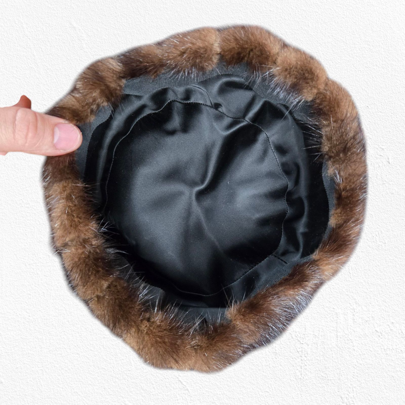 Vintage 1950s Brown Mink Fur Pillbox Hat Mid-Century Satin Lined Size ONE SIZE - 5 Thumbnail