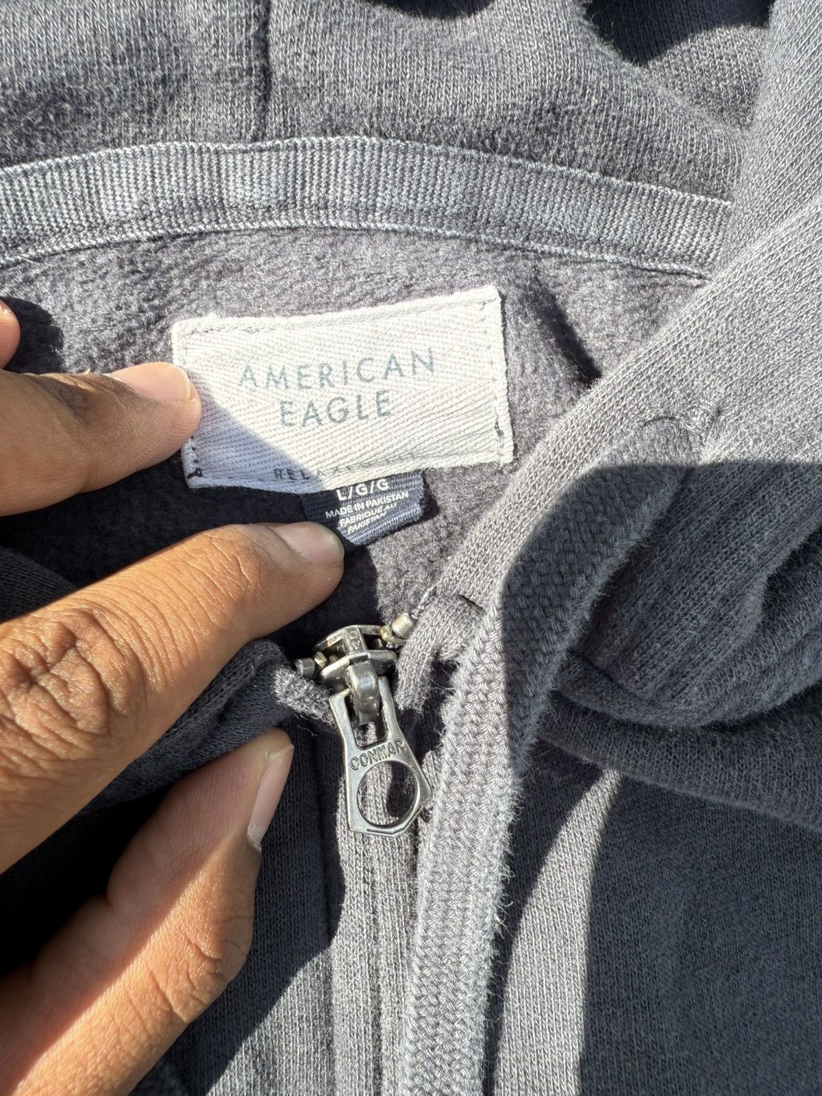 American Eagle Outfitters Boxy Cropped Zip-Up Hoodie 🖤 Size US L / EU 52-54 / 3 - 3 Thumbnail