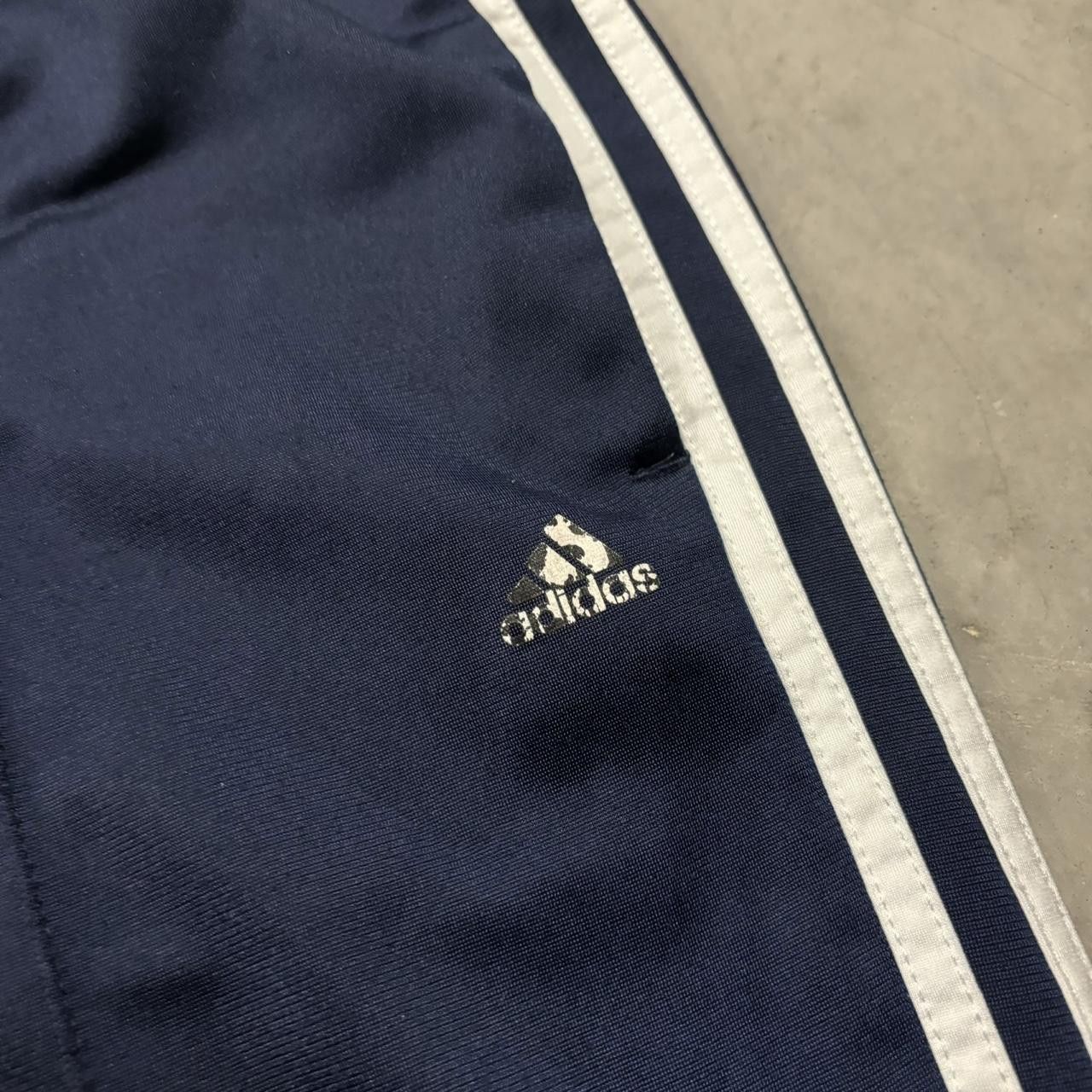 Adidas × Vintage Vintage Y2K Navy Blue Adidas Striped Skater Track Pants! Size US 32 / EU 48 - 4 Thumbnail