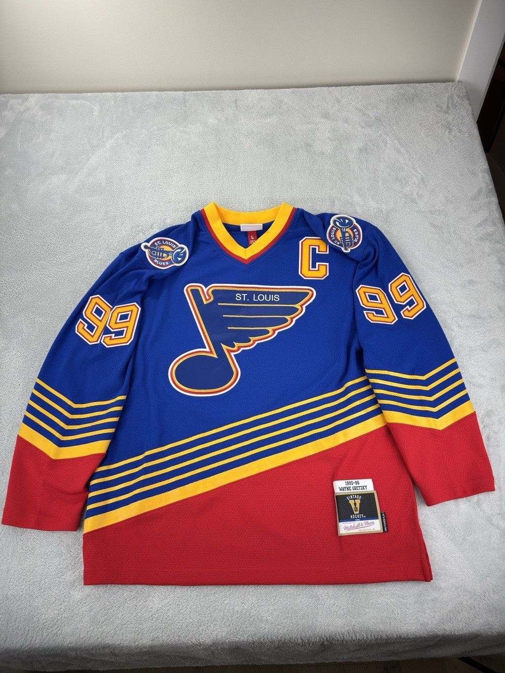 Mitchell & Ness Mitchell And Ness NWT Men's Sz L Wayne Gretzky 1995/96 St Lo Size US L / EU 52-54 / 3 - 15 Thumbnail