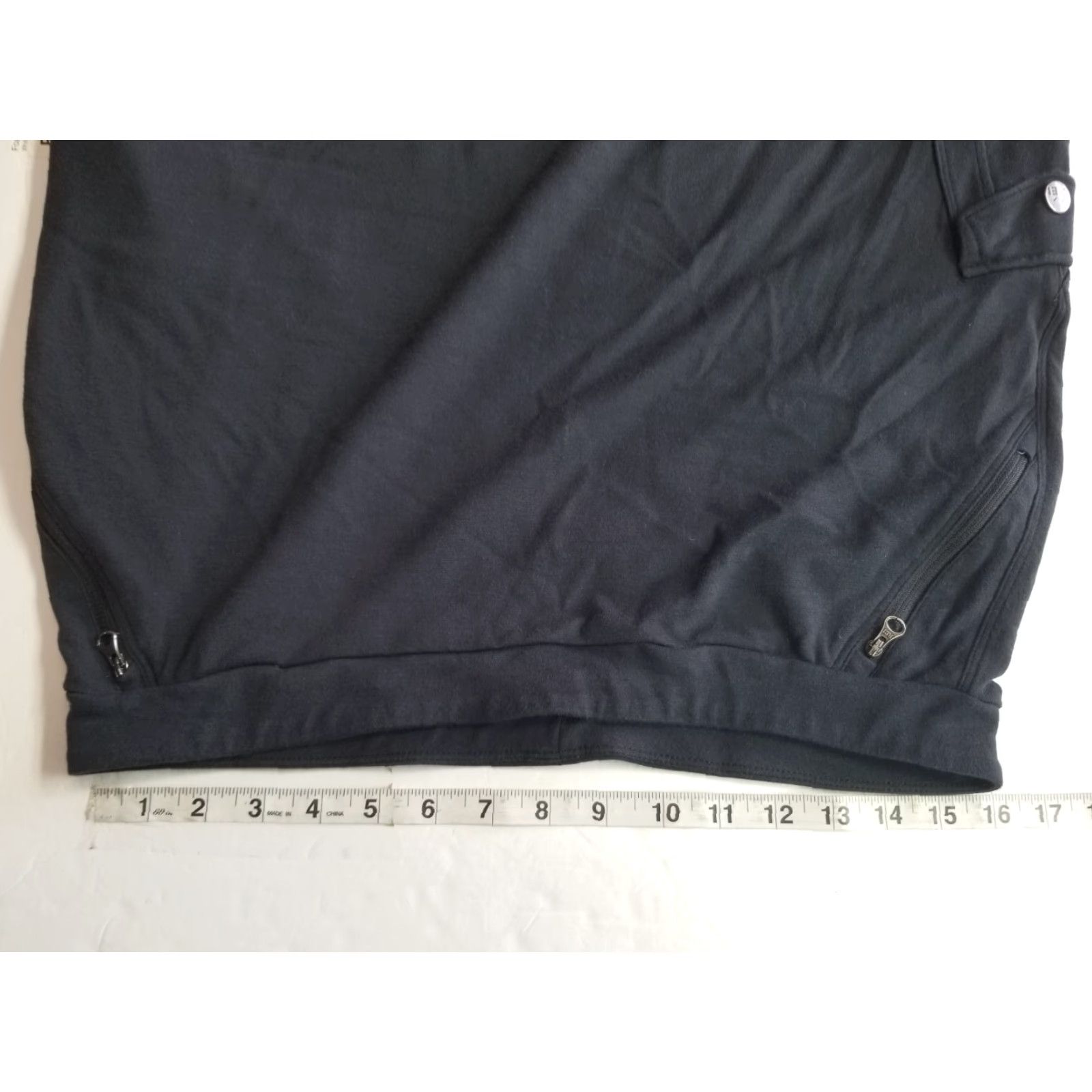 Vintage REI Skirt Womens Medium Black Zipped Pockets Stretch Mini Outdoors Hiking Size 32" / US 10 / IT 46 - 3 Thumbnail