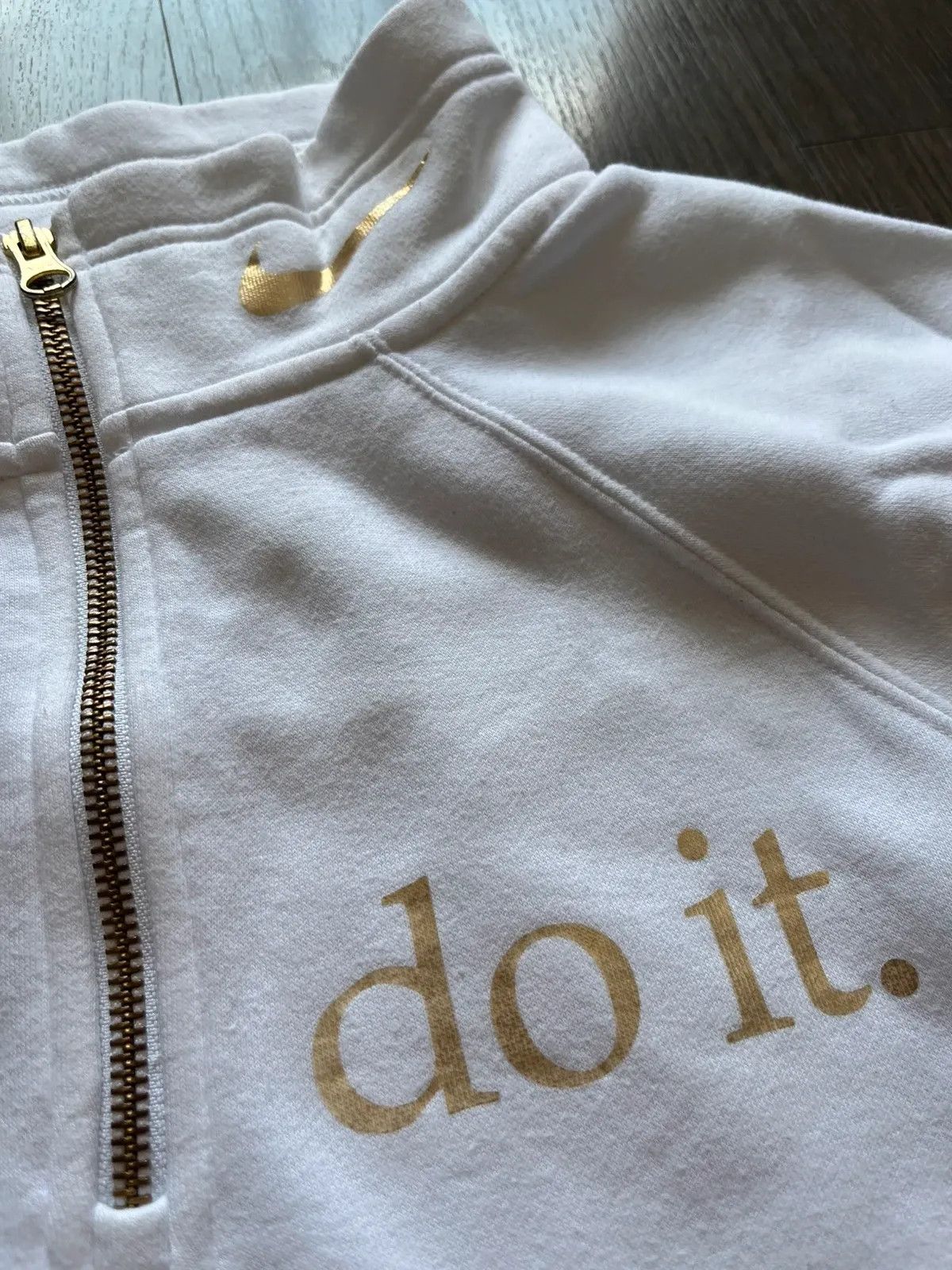 Nike Nike Sz L Half Zip Neck Swoosh Just Do It White Gold Size L / US 10 / IT 46 - 4 Thumbnail