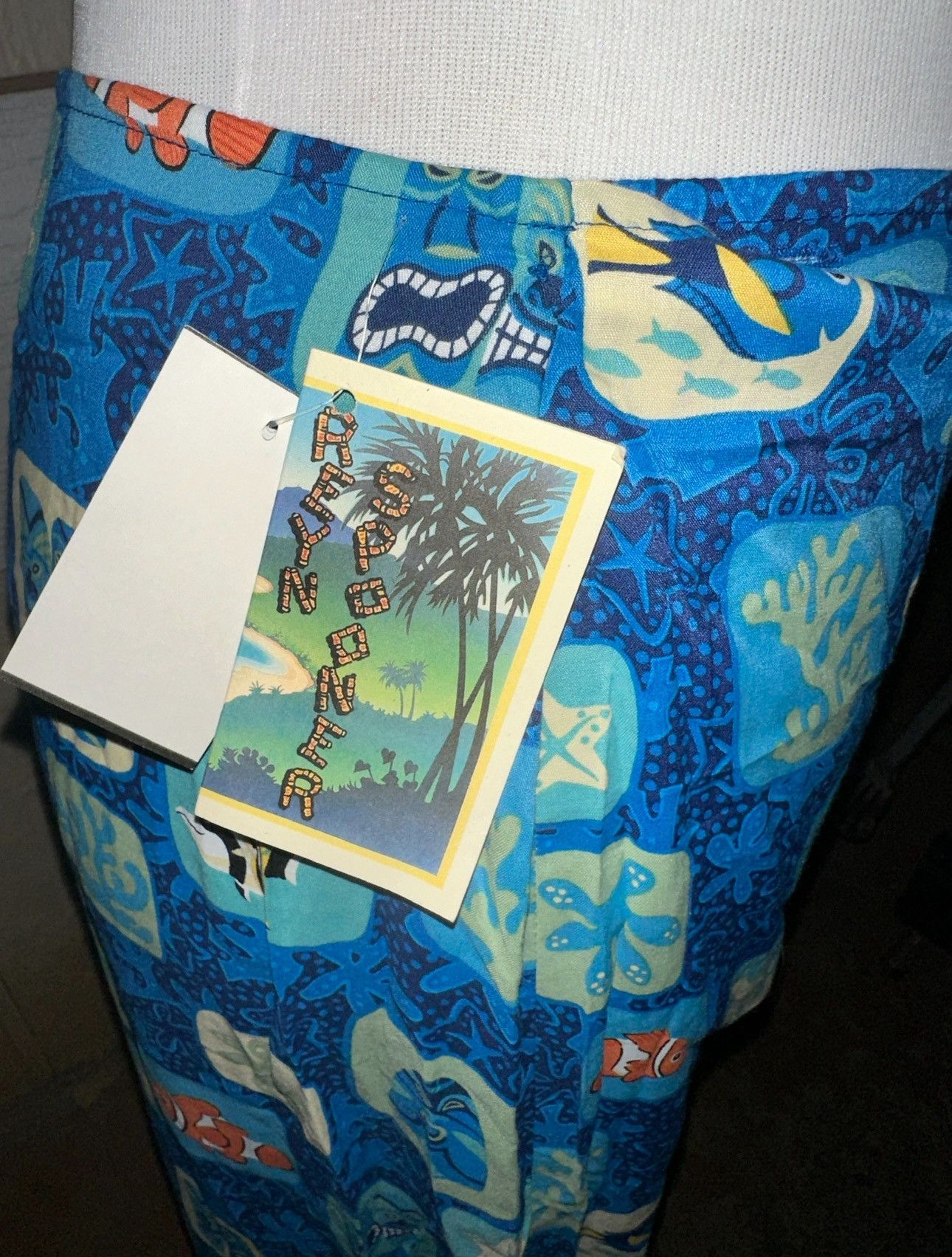 Reyn Spooner New Rare Reyn Spooner Disney Finding Nemo Sarong Women's M-L Size 32" / US 10 / IT 46 - 4 Thumbnail