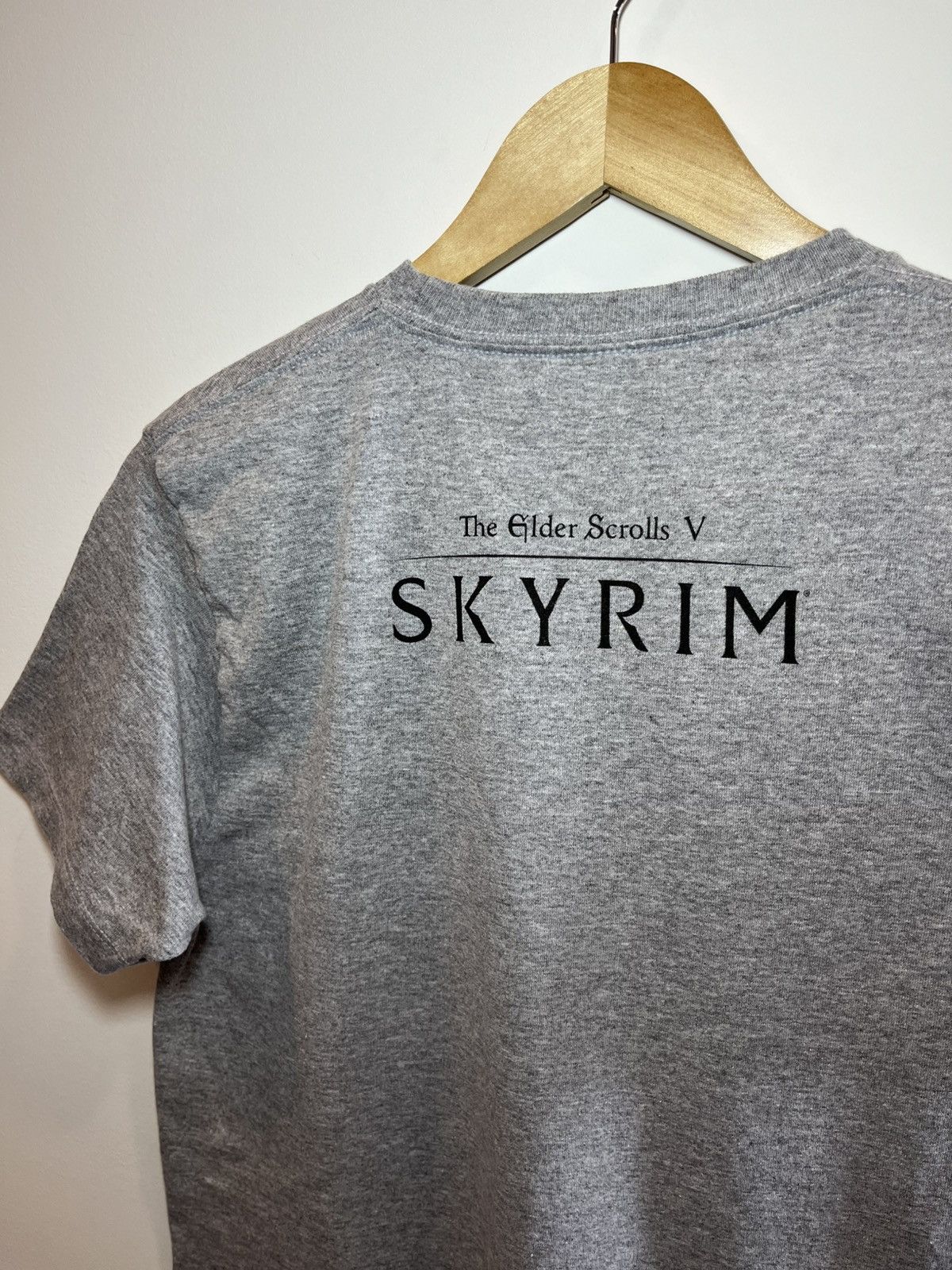 Other 2016 Elder Scrolls Skyrim promo tee - Small Size US S / EU 44-46 / 1 - 4 Thumbnail