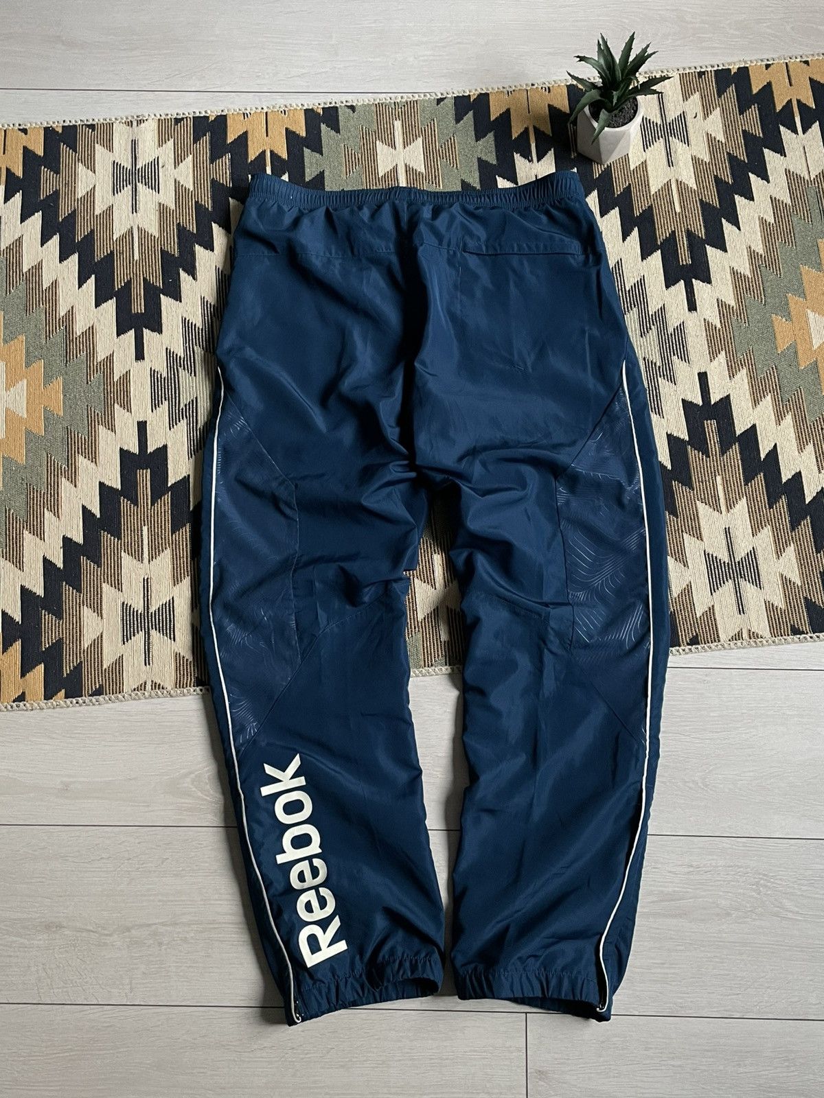 Reebok × Vintage Vintage Reebok Nylon Logo Pants Size US 32 / EU 48 - 3 Thumbnail