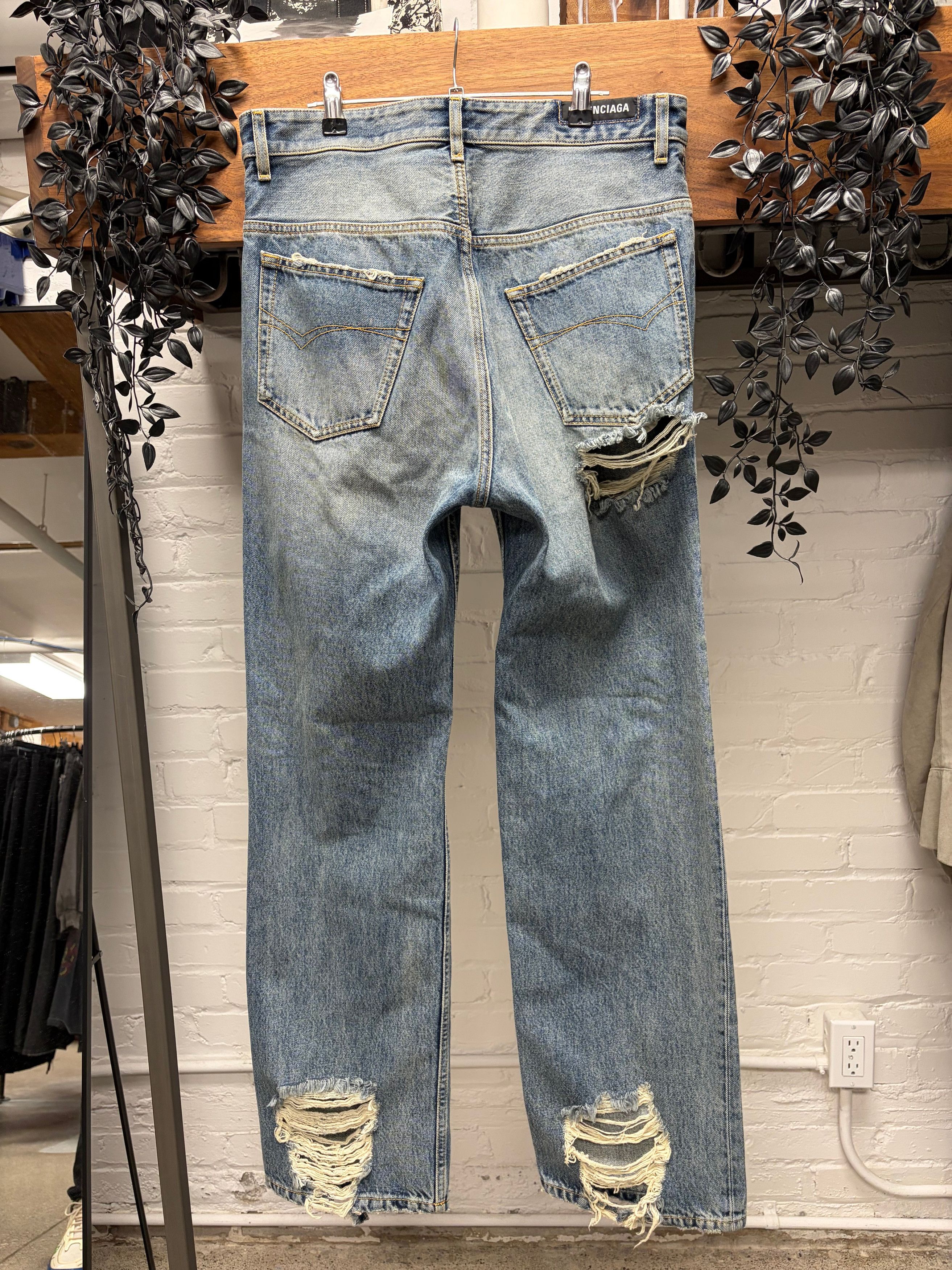 Balenciaga 2023 Balenciaga ‘Heavily Distressed’ Washed Blue Bootcut Baggy Denim Size US 33 - 4 Thumbnail