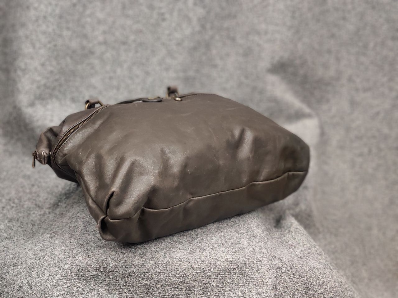 Miss Sixty Miss Sixty Vintage Y2K Dark Leather Oversized Zip Handbag Size ONE SIZE - 11 Thumbnail
