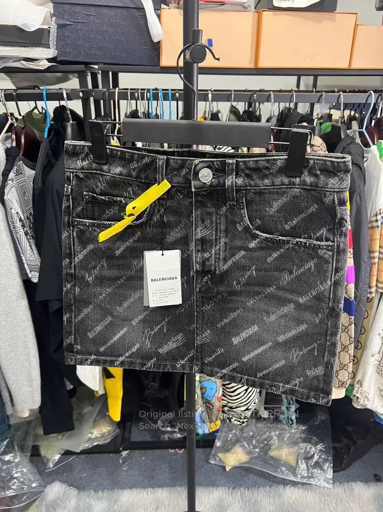Balenciaga Balenciaga Short skirt Size 33" - 1 Thumbnail