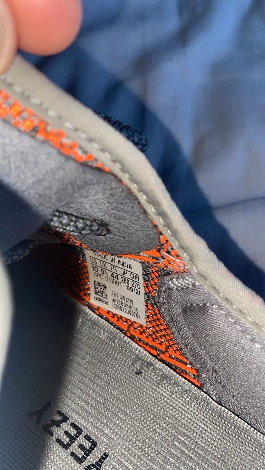 Yeezy Yeezy 350 beluga reflective Size US 9.5 / EU 42-43 - 5 Thumbnail