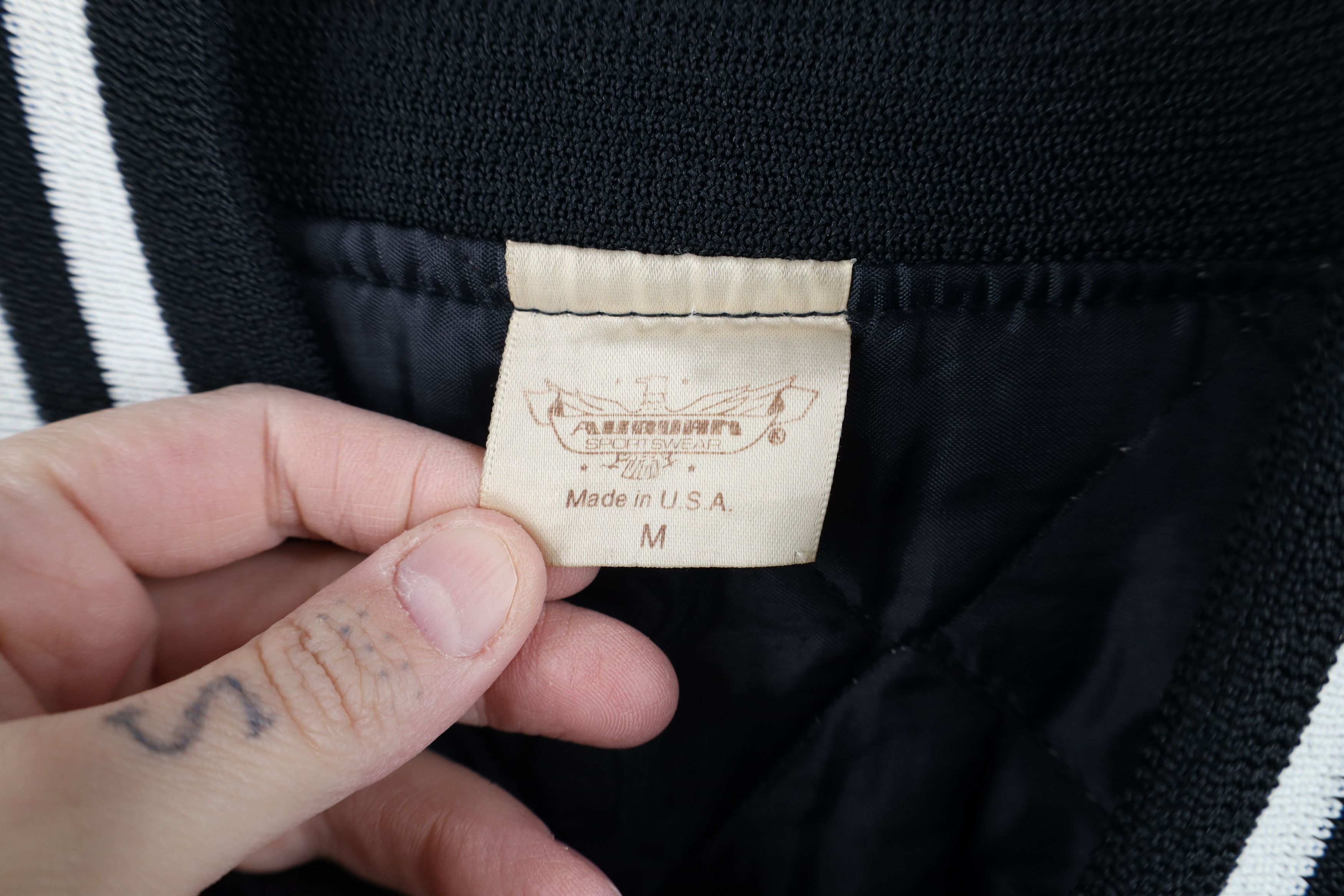 Vintage Vintage 80s 90s Omni Source Quilted Satin Bomber Jacket USA Size US M / EU 48-50 / 2 - 9 Thumbnail