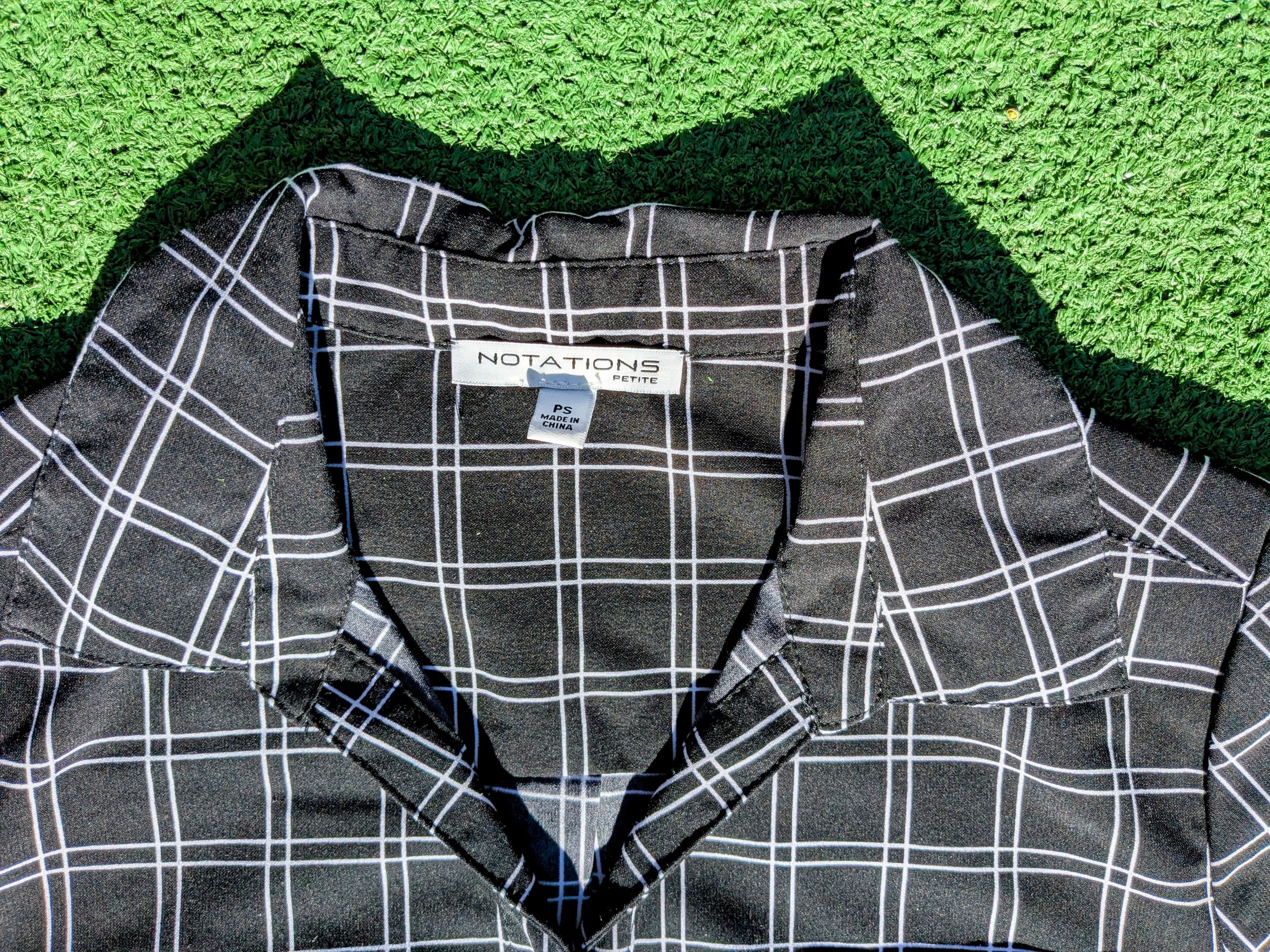 Other Notations Petite Small Button-Down 2-pocket Blouse Shirt EUC Size S / US 4 / IT 40 - 6 Thumbnail
