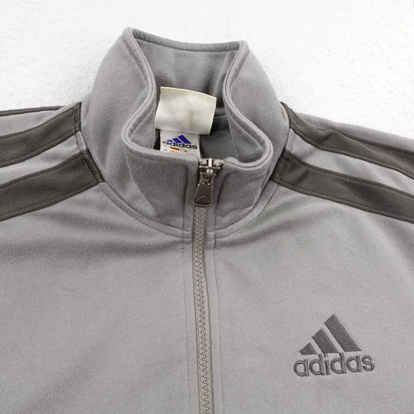 Adidas VINTAGE Adidas Jacket Mens Small Gray Climalite Track Coat Full Zip Up 3 Stripe Jacket Size US S / EU 44-46 / 1 - 2 Thumbnail