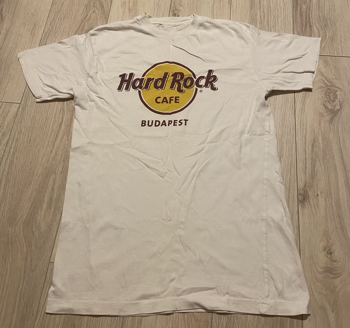 Band Tees Hard Rock Cafe Budapest band logo tee Size US M / EU 48-50 / 2 - 1 Thumbnail