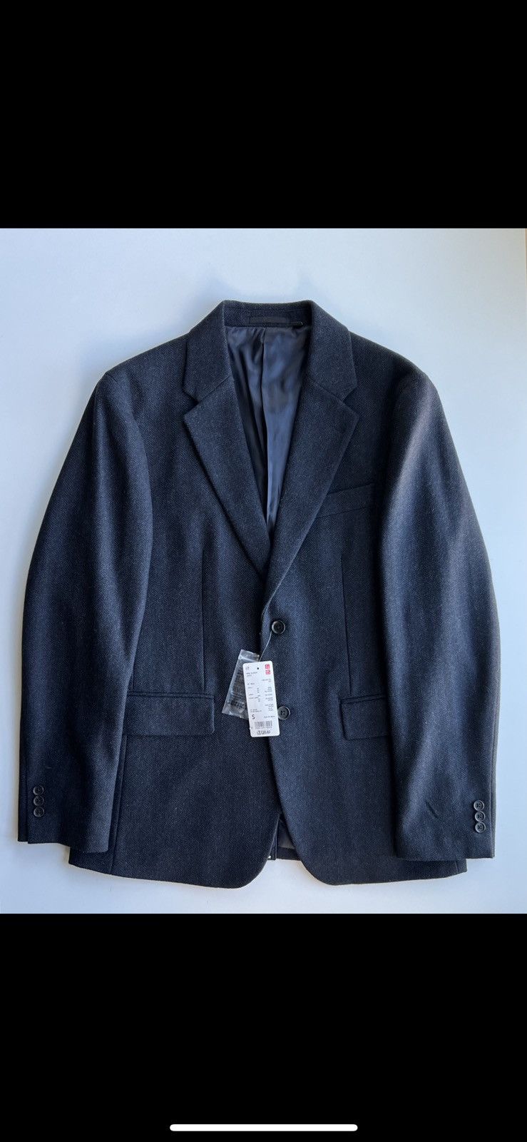 image of Uniqlo Navy Herringbone Blazer in Blue, Men's (Size Small)