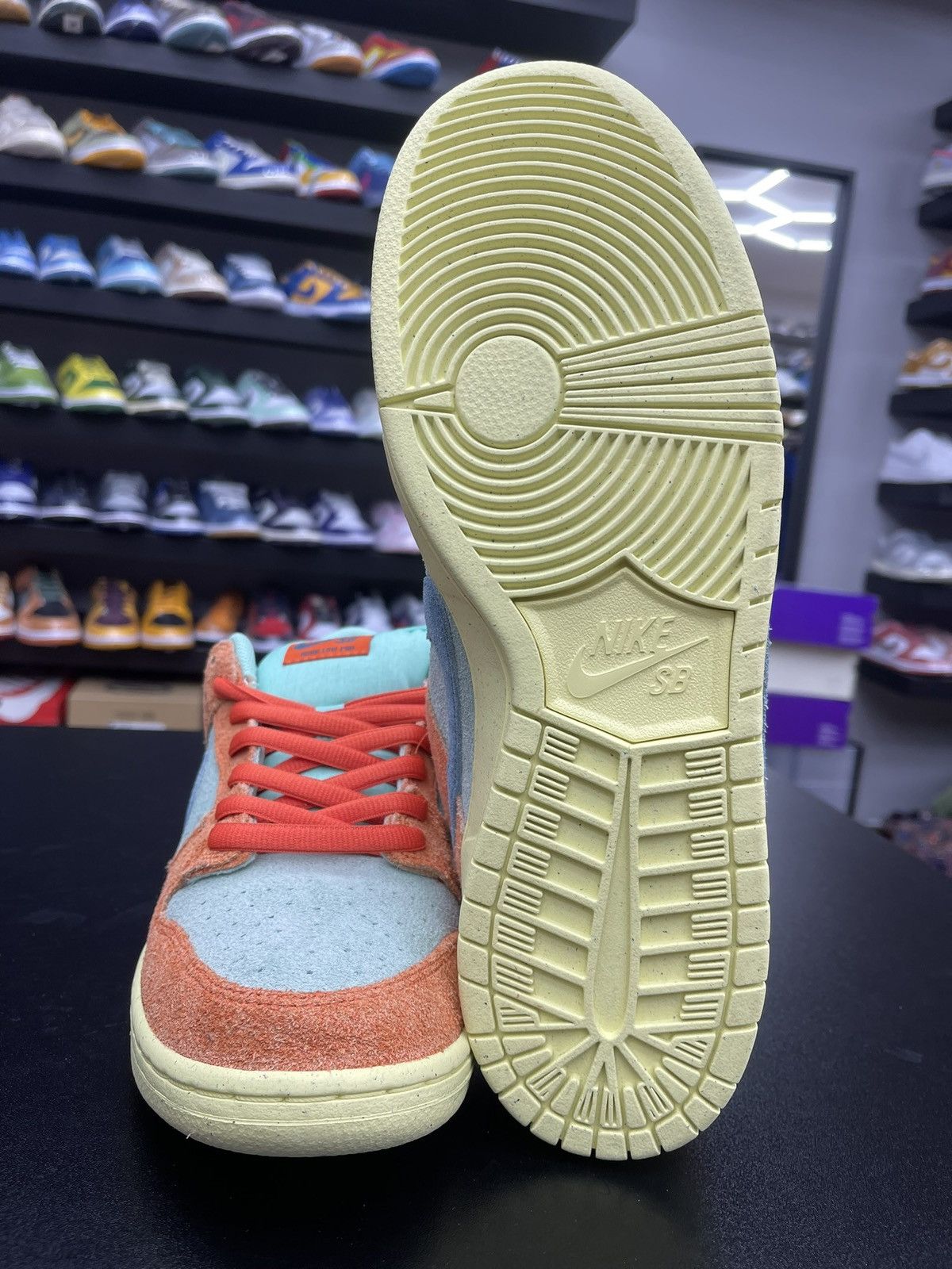 Nike Size 11 - Nike Dunk Low SB Orange Emerald Rise Size US 11 / EU 44 - 9 Thumbnail