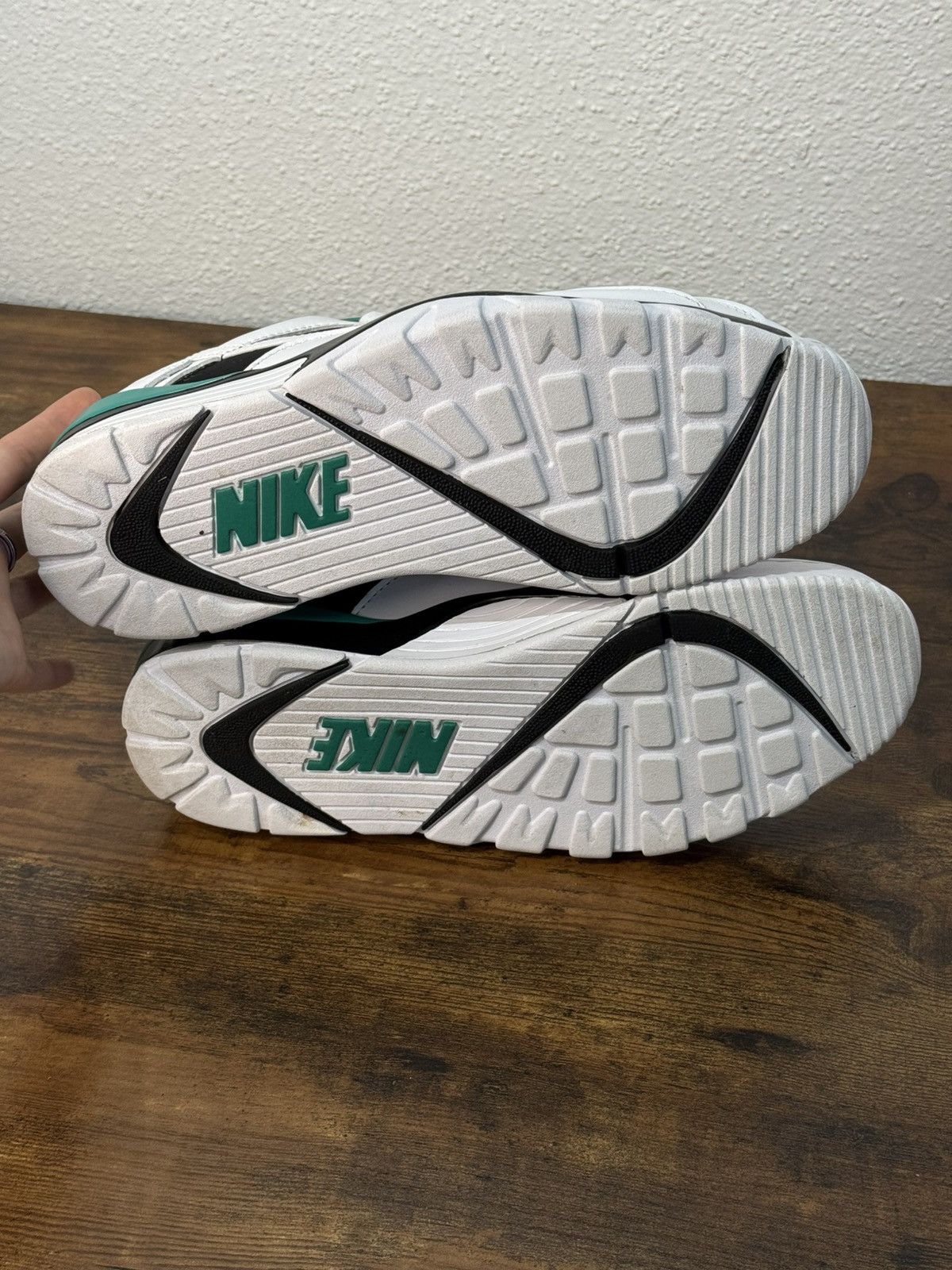 Nike Nike Air Cross Trainer 3 Low Neptune Green size 9.5 Size US 9.5 / EU 42-43 - 5 Thumbnail