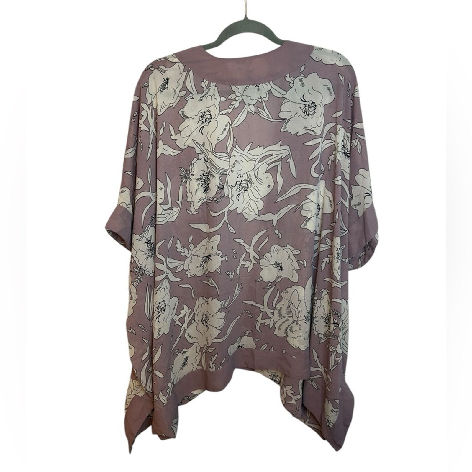 Vince Camuto Vince Camuto Oversized Floral Kimono Size ONE SIZE - 2 Thumbnail