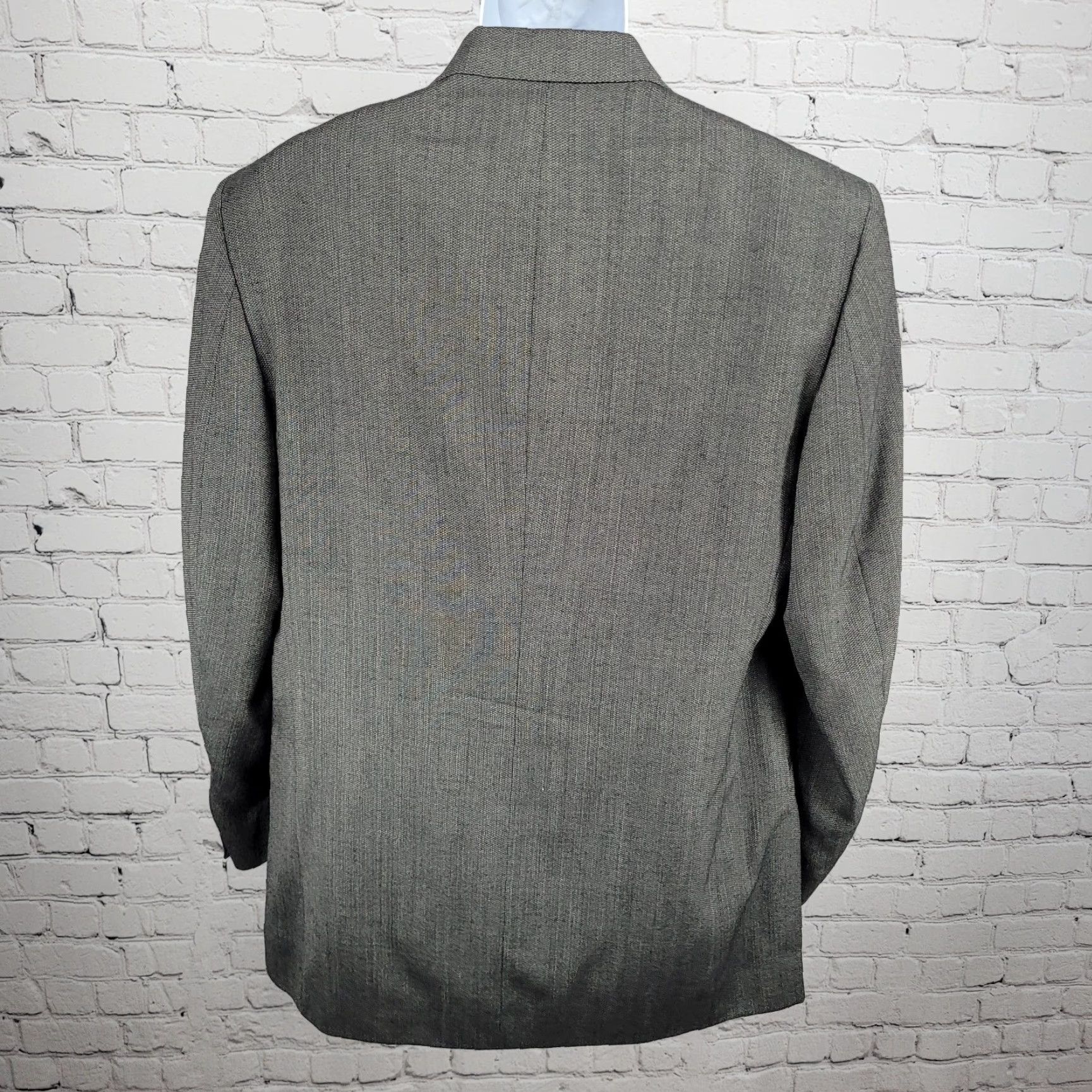 Pierre Cardin VINTAGE Pierre Cardin Grey 2 Button Ventless Notch Blazer Sport Coat Suit Jacket USA 42L Size 42R - 2 Thumbnail