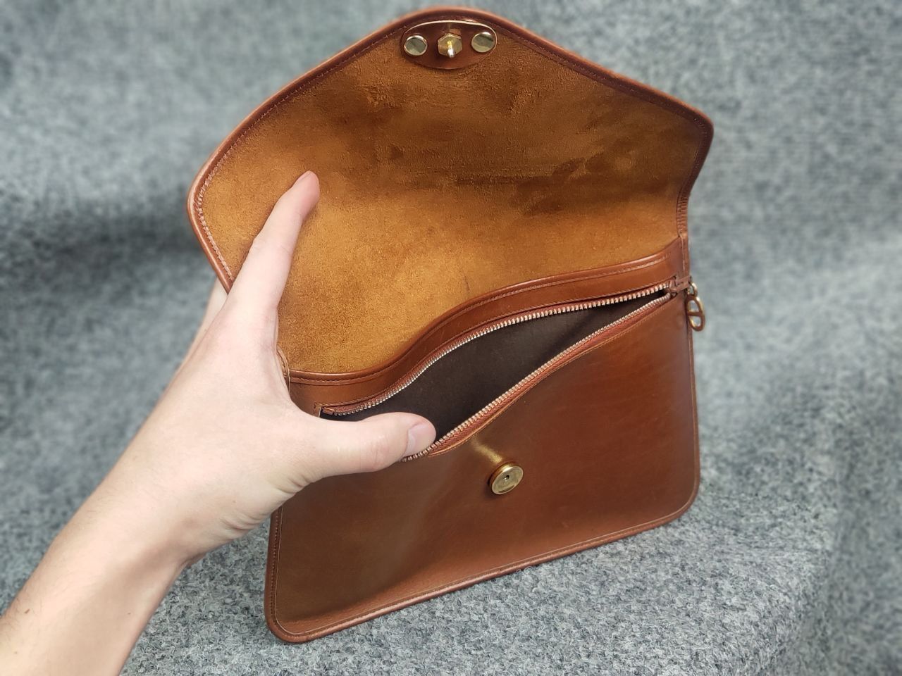 Dior Christian Dior Vintage 80s Envelope Clutch Brown Leather Bag Size ONE SIZE - 19 Thumbnail
