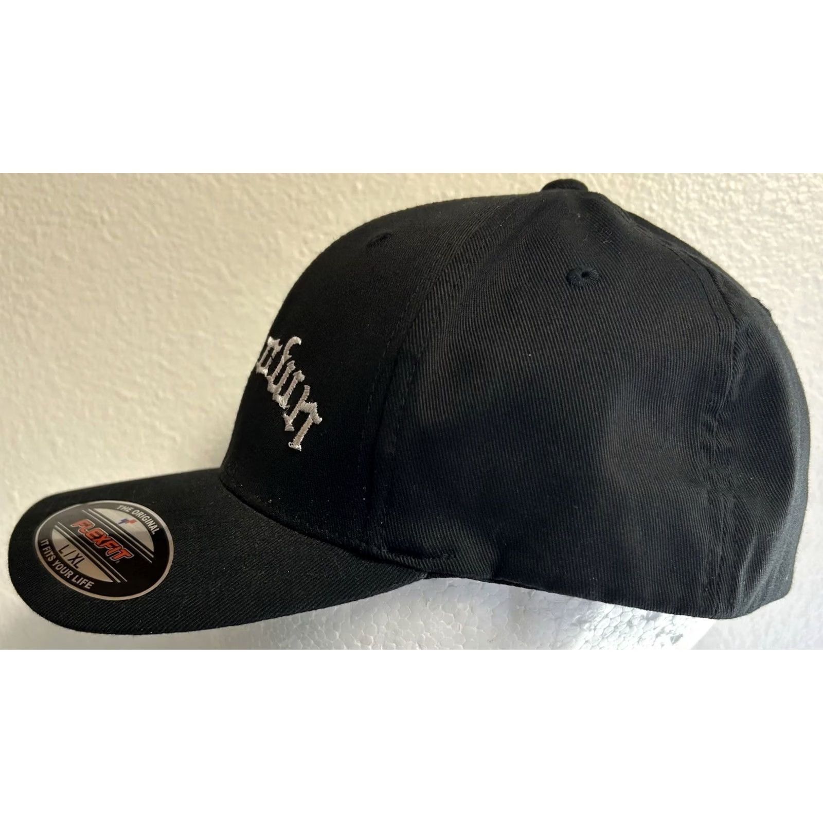 Vintage VINTAGE Flexfit Dogtown Hat Black L/XL Mens Skateboarding Surfing Script Size ONE SIZE - 4 Thumbnail