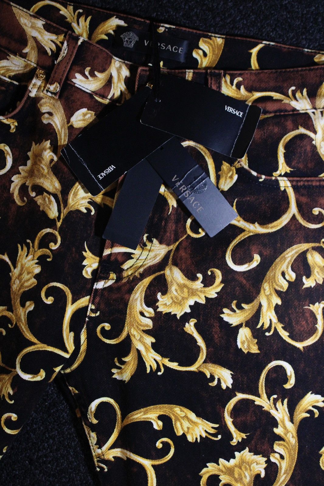 Jean × Versace Black+Red+Golden Baroque Versace Jeans Size US 32 / EU 48 - 5 Thumbnail