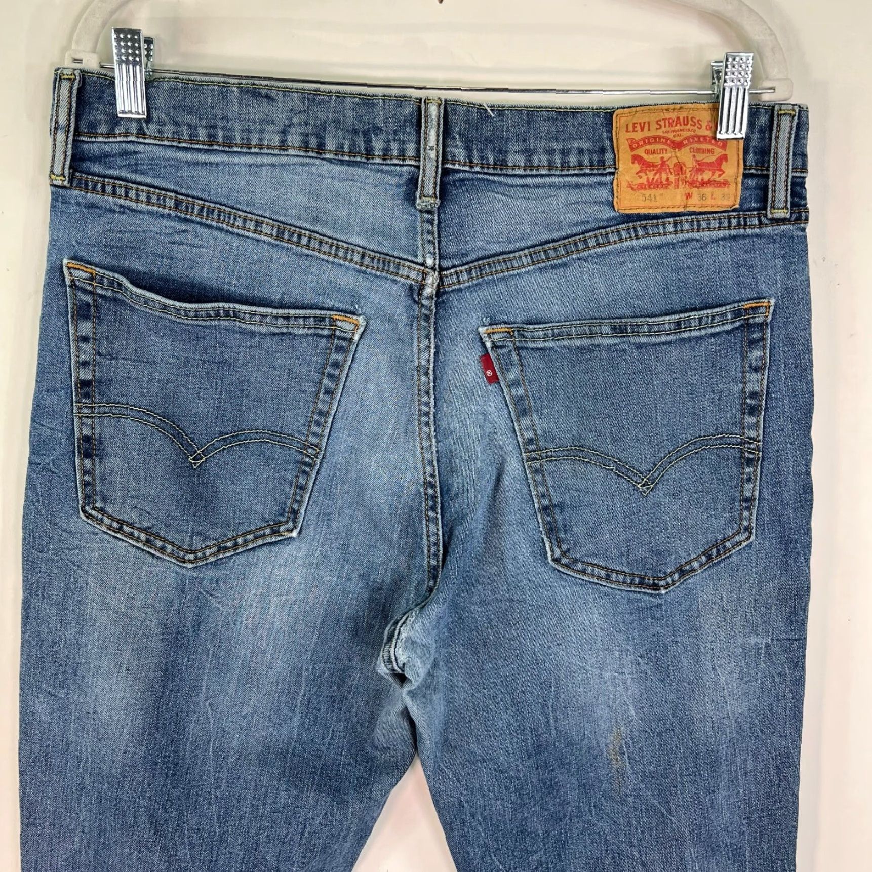 Levi's Levi's 541 Classic Straight Leg Jeans Men’s Size 36 Blue Denim 36x32 Size US 42 / EU 58 - 7 Thumbnail