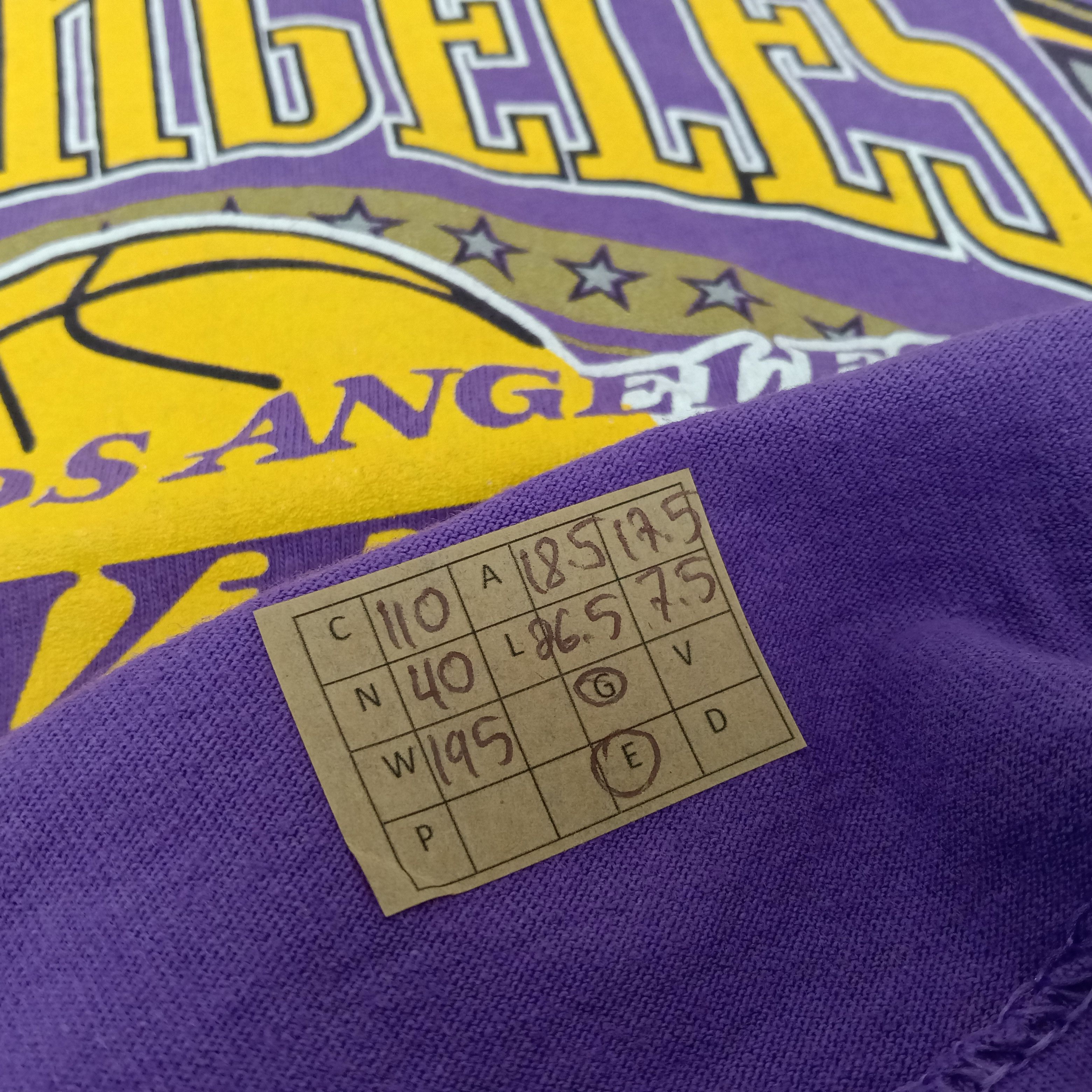 NBA × Vintage Los Angeles Lakers NBA American Basketball Tshirt Size US S / EU 44-46 / 1 - 13 Thumbnail