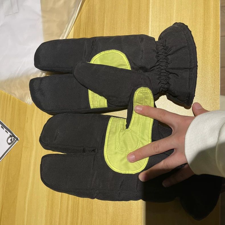 Walter Van Beirendonck walter van beirendonck Crab gloves Size ONE SIZE - 4 Thumbnail