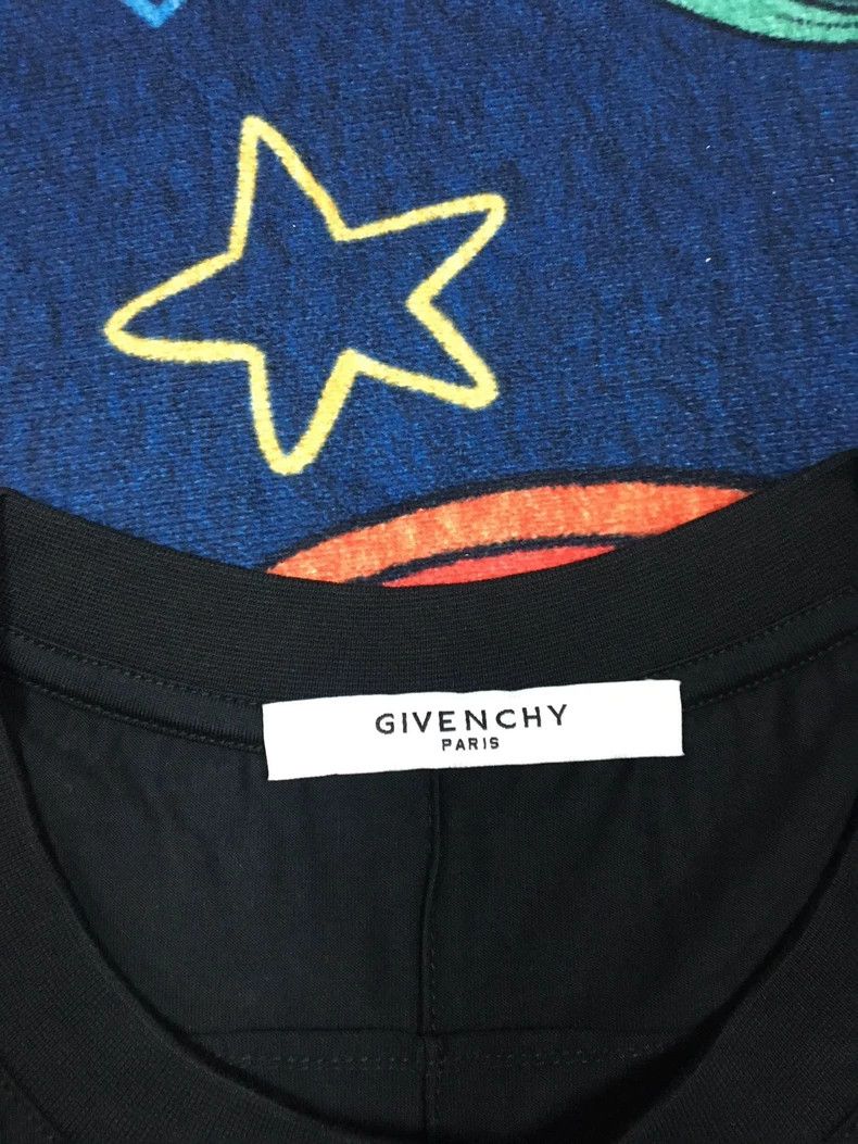 Givenchy Givenchy T-Shirt. Size US XL / EU 56 / 4 - 4 Thumbnail
