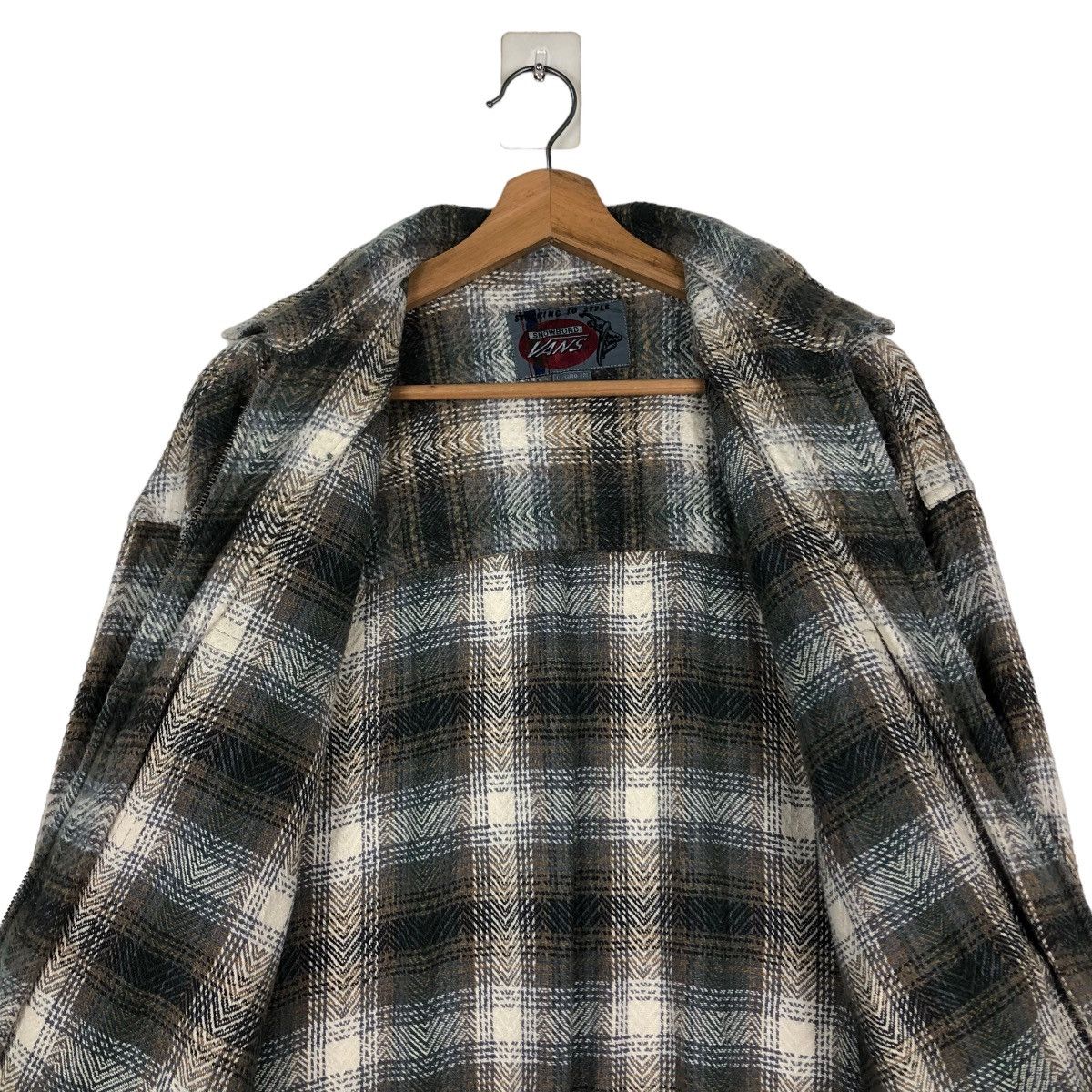 Japanese Brand 📌VINTAGE SHIRT FLANNEL JACKET VANS USA TARTAN DESIGN Size US M / EU 48-50 / 2 - 11 Thumbnail
