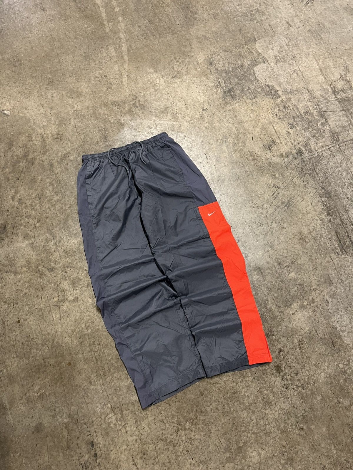 Nike × Vintage Nike track pants y2k baggy fit hype sporty wide leg skater Size US 32 / EU 48 - 2 Thumbnail